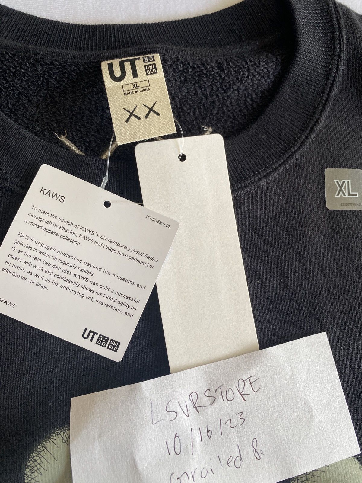 Kaws × Uniqlo Kaws x Uniqlo Companion 09 Black Crewneck XLARGE Size US XL / EU 56 / 4 - 3 Thumbnail