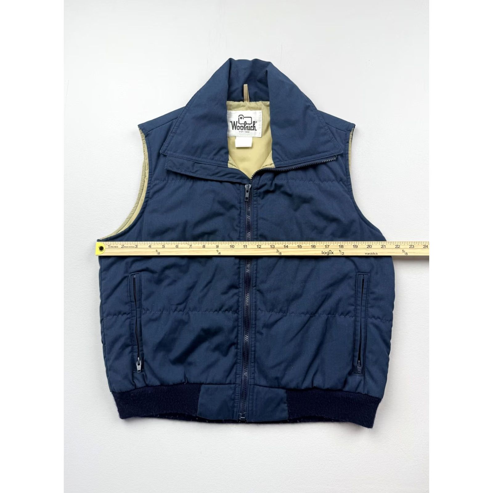 Vintage VINTAGE Woolrich Vest Mens M Blue Quilted Full Zip Insulated Pockets Canvas Woolrich USA Vest Mens M Blue Quilted Full Zip Insulated Pockets Canvas Size US M / EU 48-50 / 2 - 5 Thumbnail