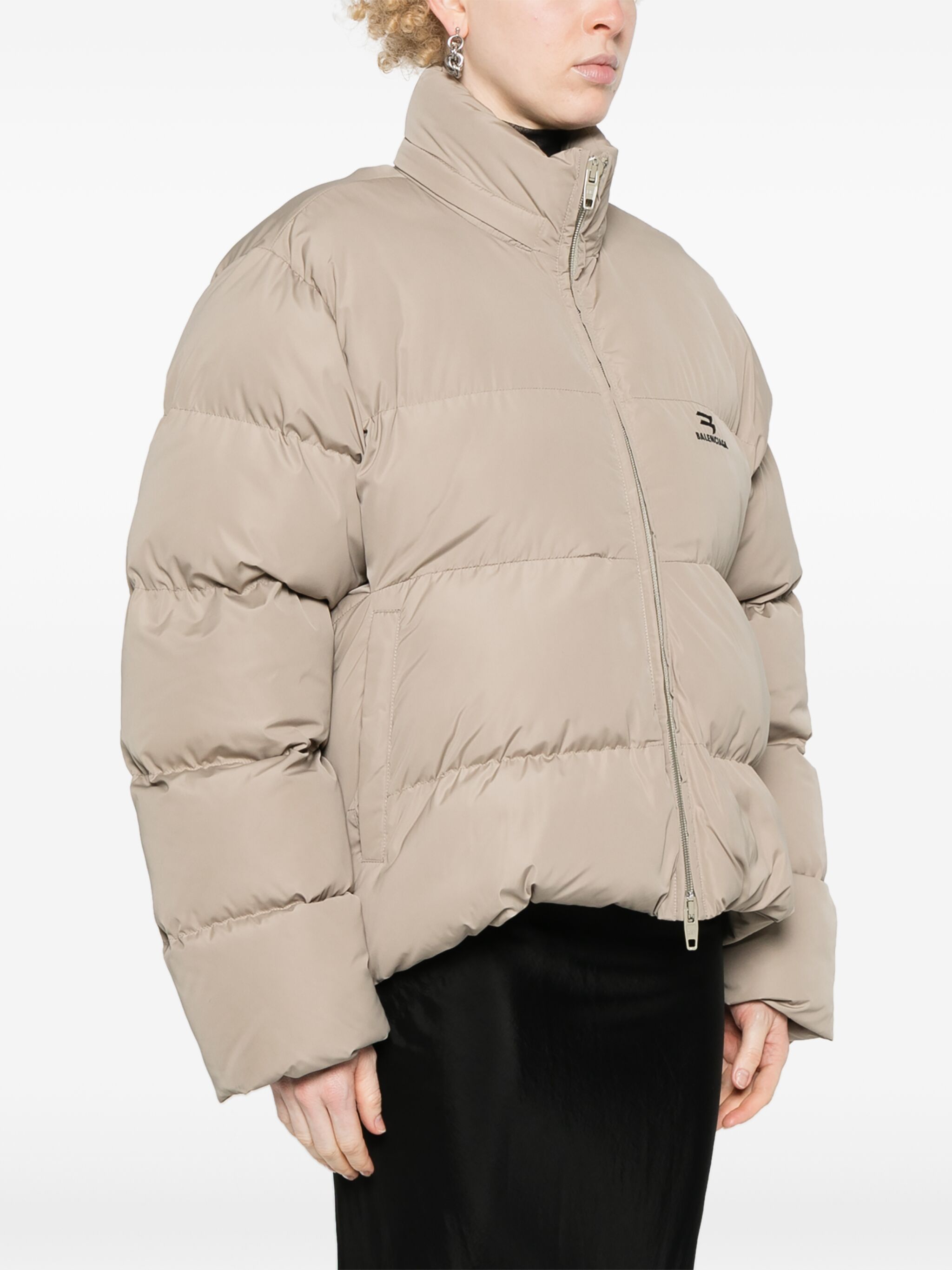 Balenciaga o1bcso1str1124 C-Shape Puffer Jacket in Beige Size XS / US 0-2 / IT 36-38 - 3 Thumbnail