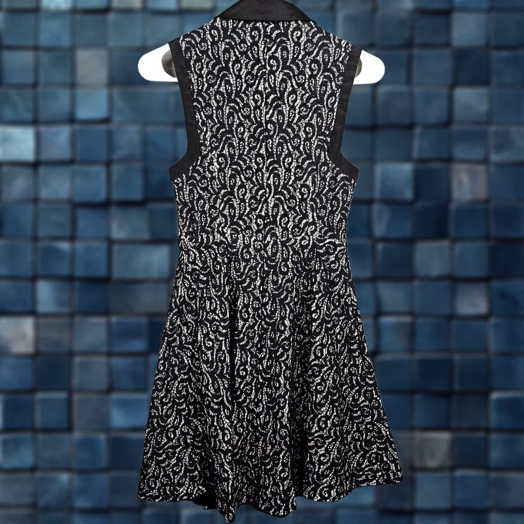 Betsey Johnson BETSEY JOHNSON Black Lace Collared Zip Front Lined Dress Size 2 Size XS / US 0-2 / IT 36-38 - 1 Thumbnail