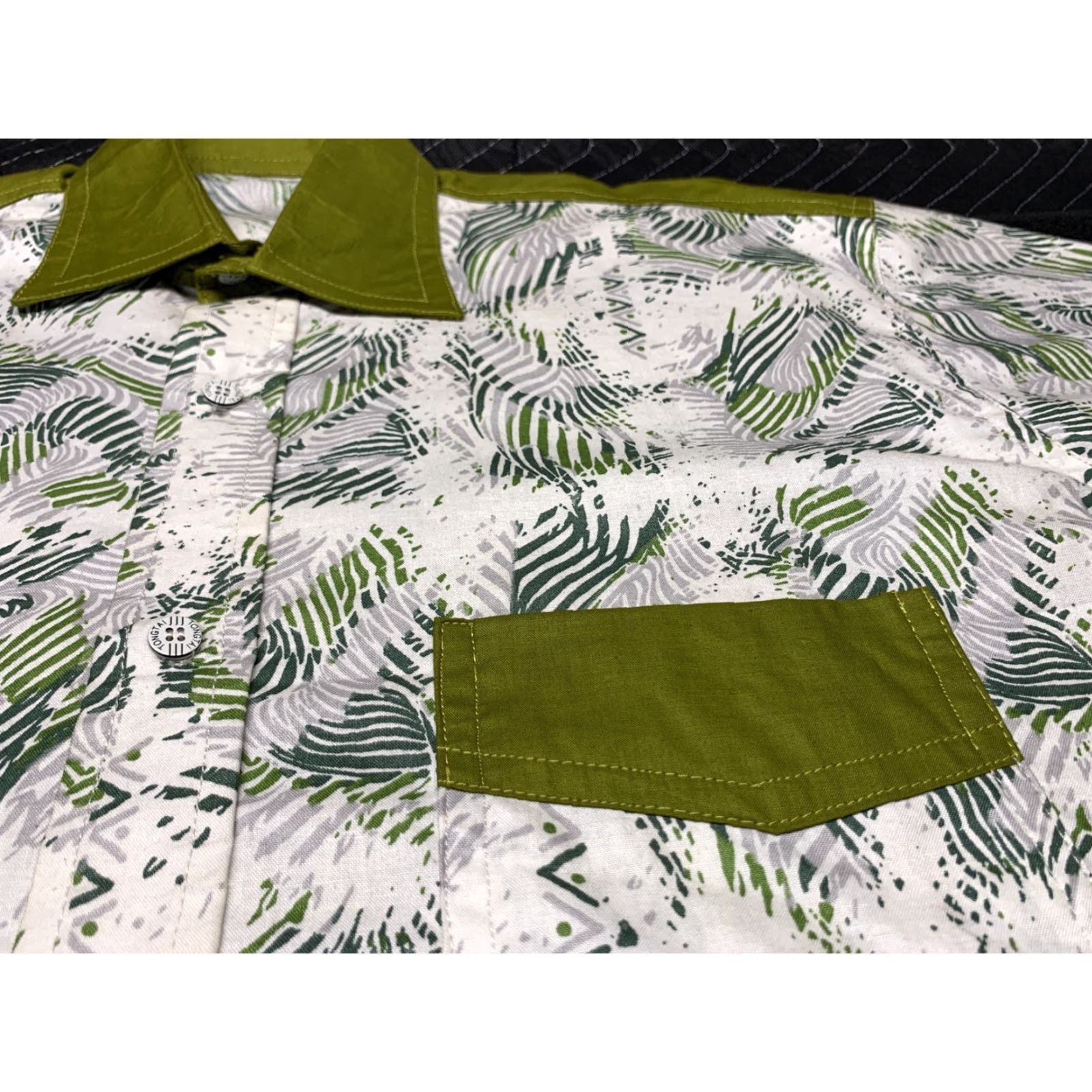 Vintage Floral 2XL Green White Short Sleeve Camp Shirt Size US XXL / EU 58 / 5 - 3 Thumbnail