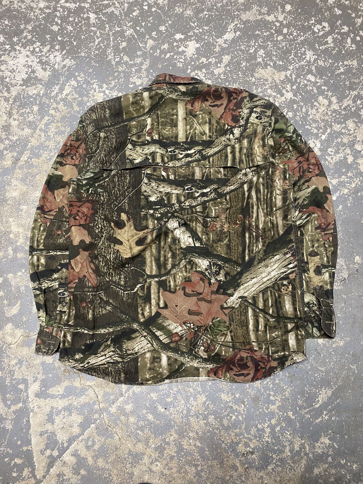 Carhartt × Realtree × Vintage Vintage Break Up Infinity Camo RealTree Botton Up Work Size US M / EU 48-50 / 2 - 7 Thumbnail