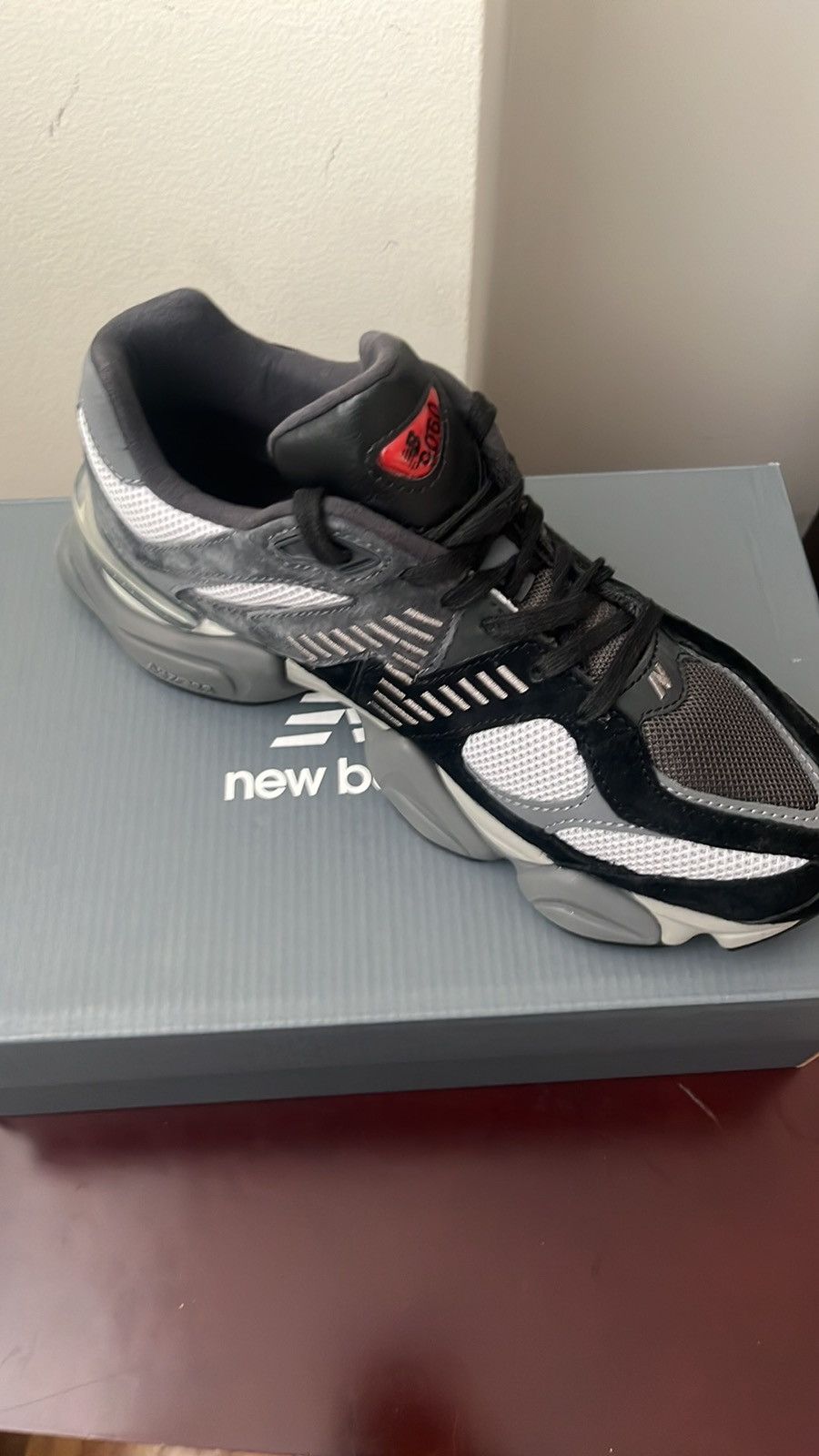 New Balance New Balance 9060: Black Castlerock Grey Size US 9 / EU 42 - 2 Thumbnail