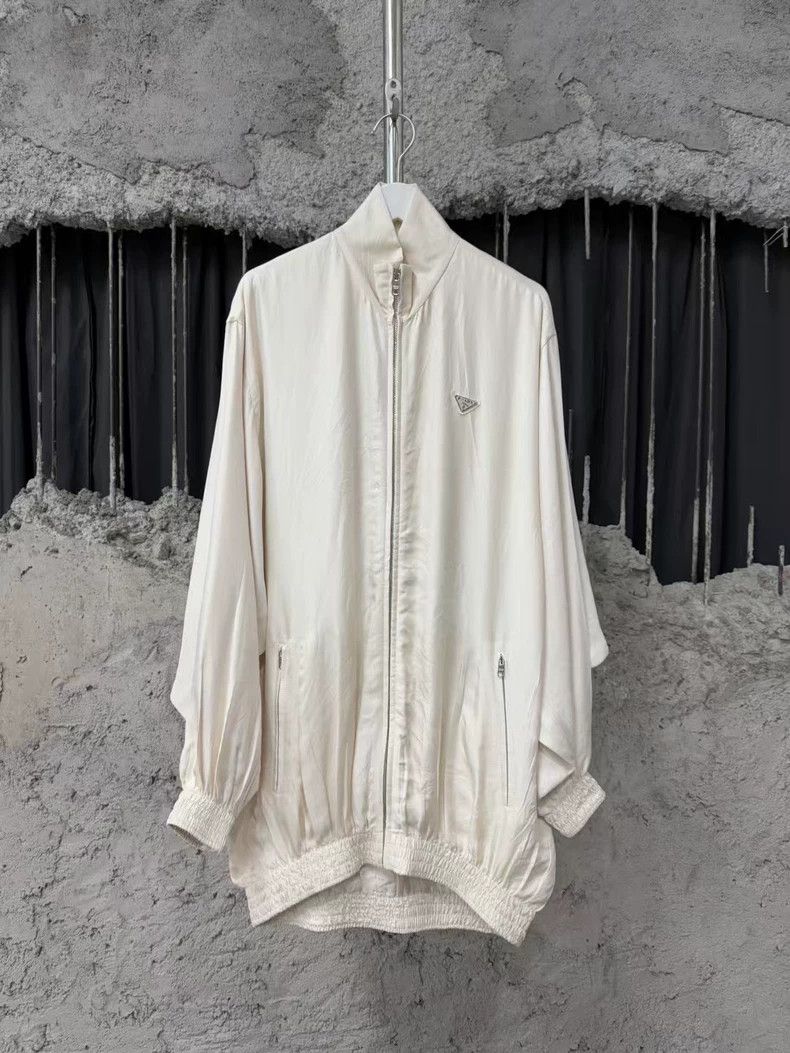 Prada Prada Size 38 Iron triangle silk zipper jacket size 38 25 Size US XXS / EU 40 - 1 Thumbnail