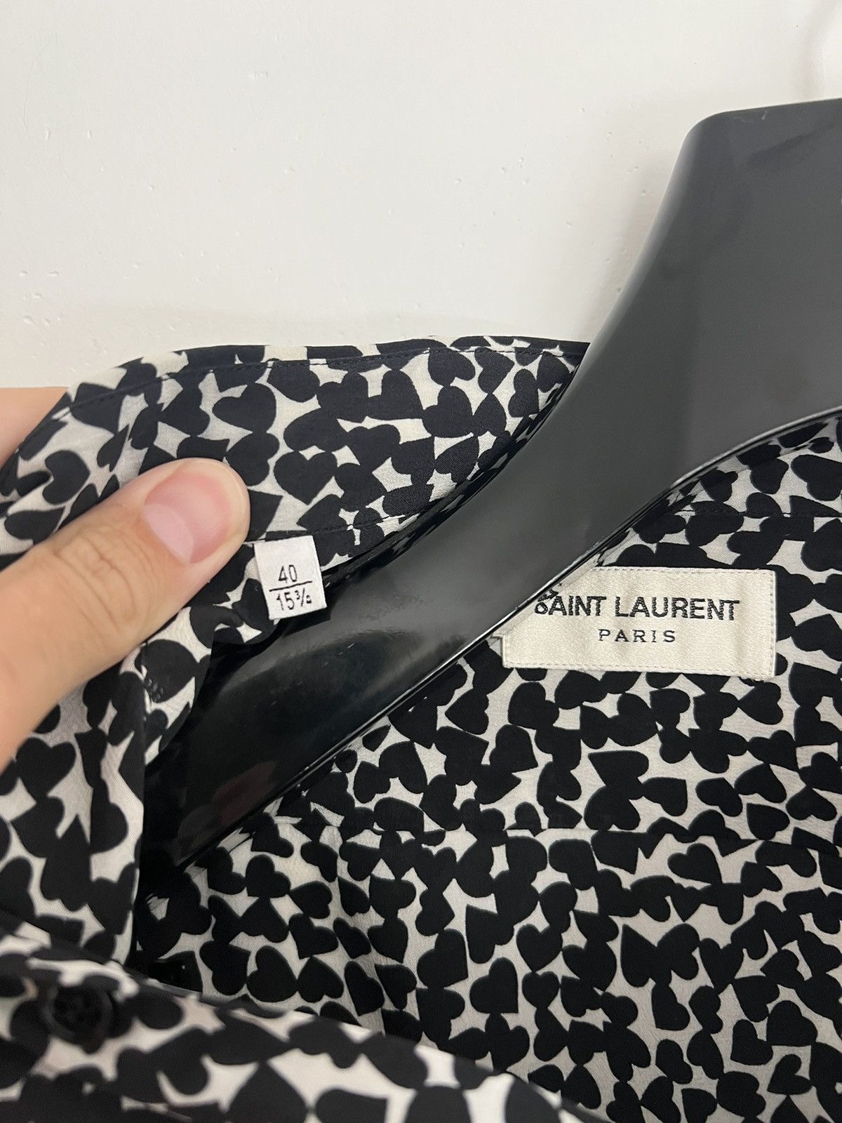 Saint Laurent Paris Hedi silk hearts shirt Size US M / EU 48-50 / 2 - 3 Thumbnail