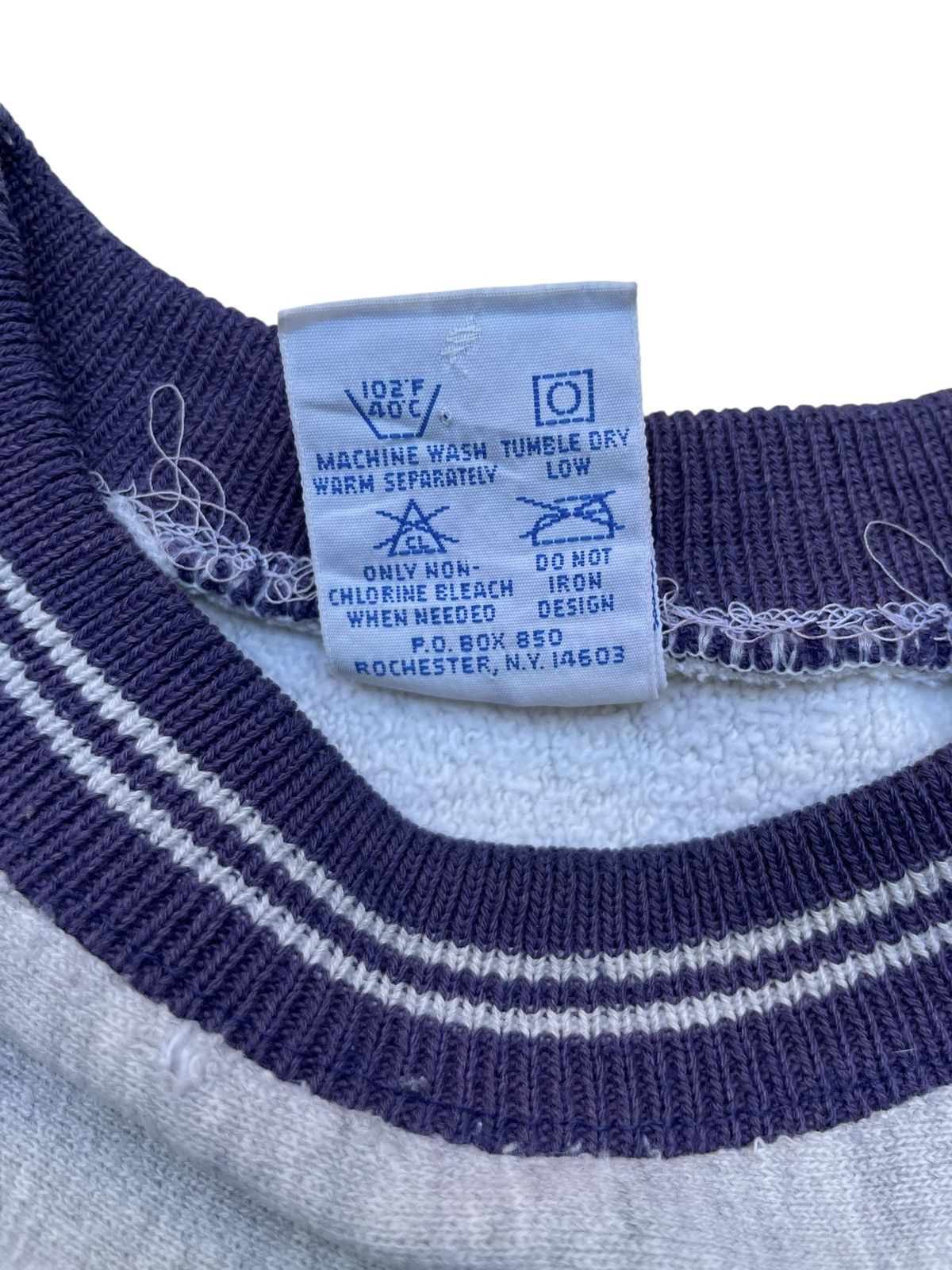 Champion 80's Champion - Reverse weave sweater Size US L / EU 52-54 / 3 - 5 Thumbnail
