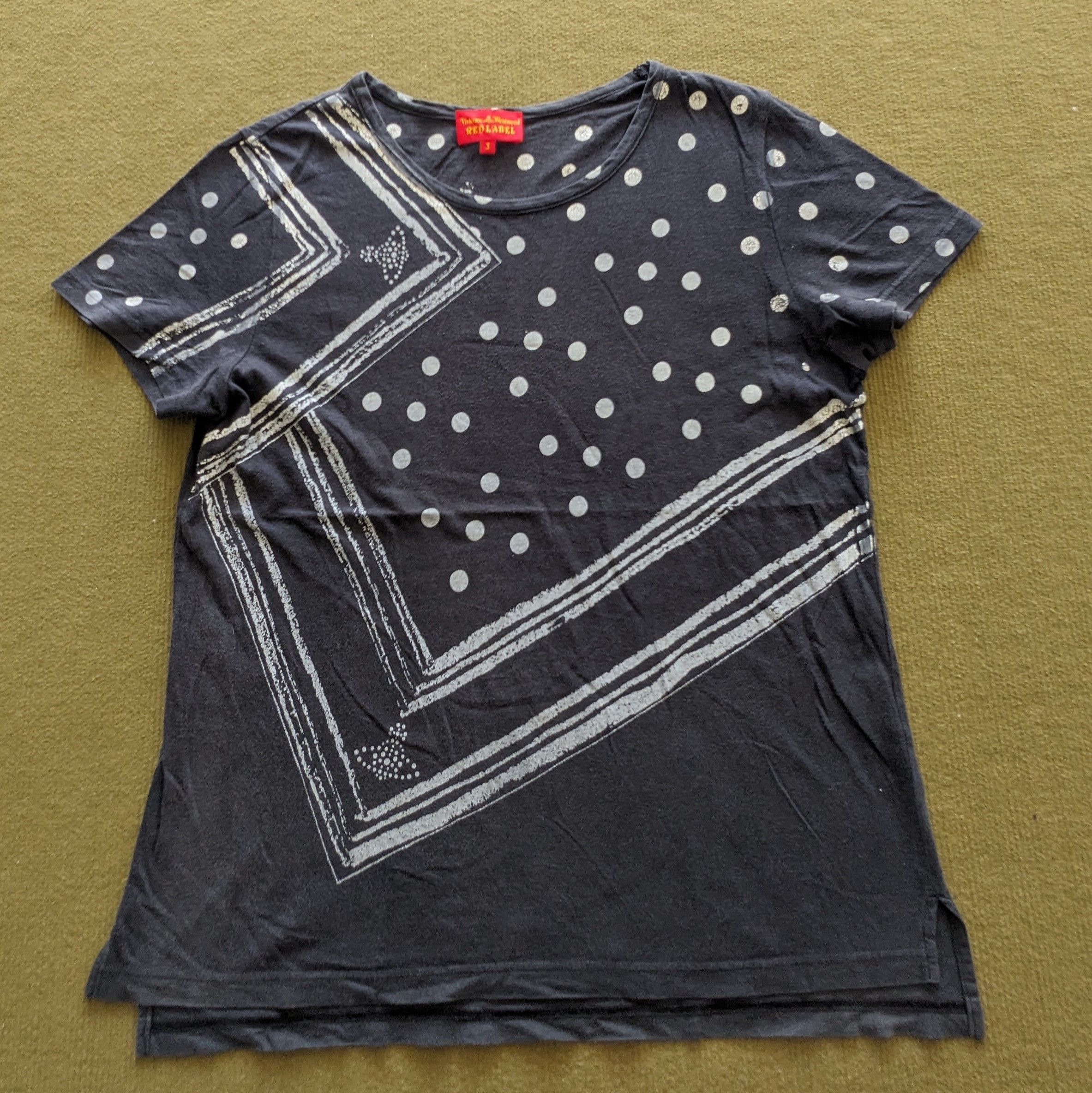 Vivienne Westwood Vintage Vivienne Westwood Fashion Designer Brand T-shirt Size US S / EU 44-46 / 1 - 1 Thumbnail
