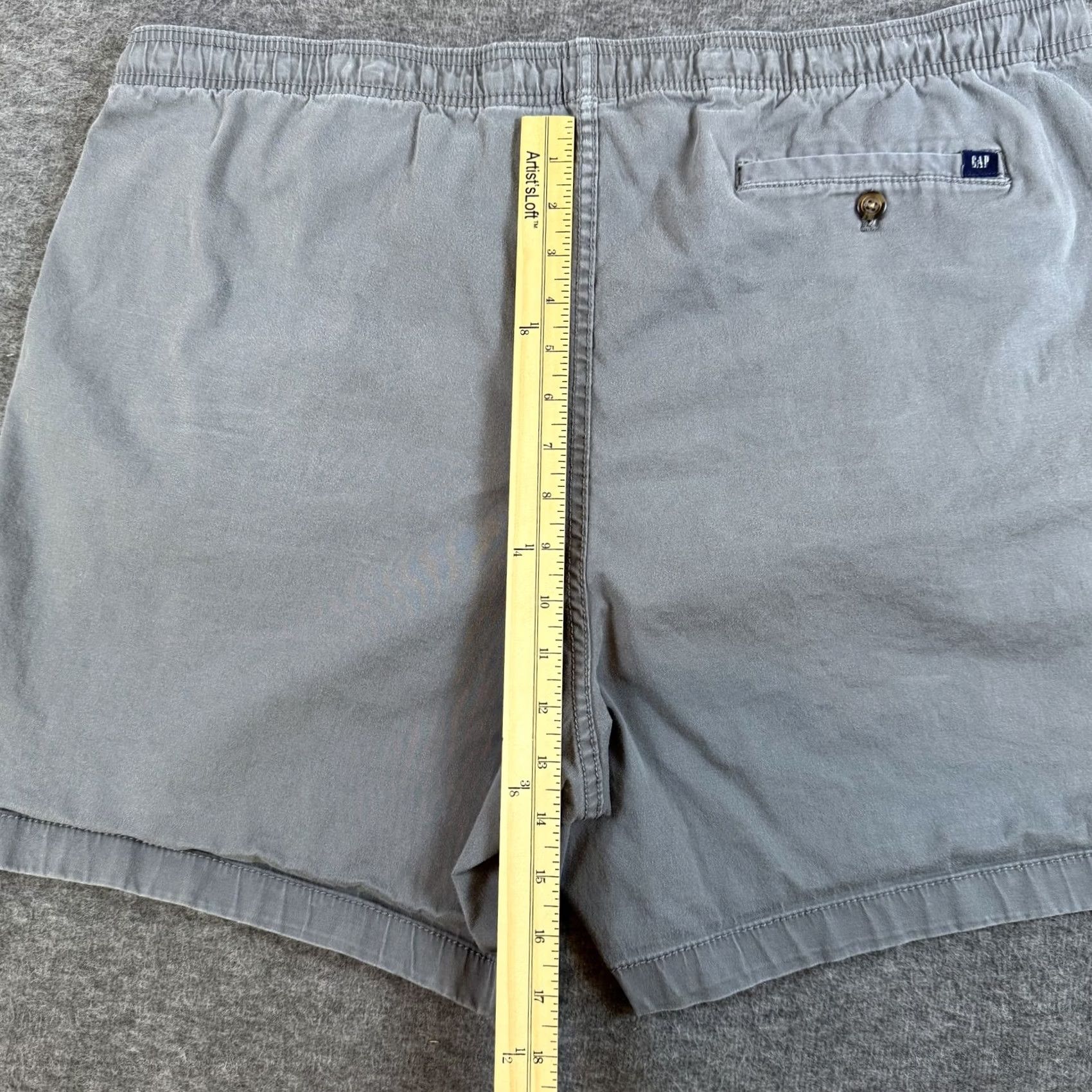 Gap GAP Shorts Mens 2XL Gray Casual Drawstring Stretch Elastic Waist Pockets Size US 39 - 8 Thumbnail