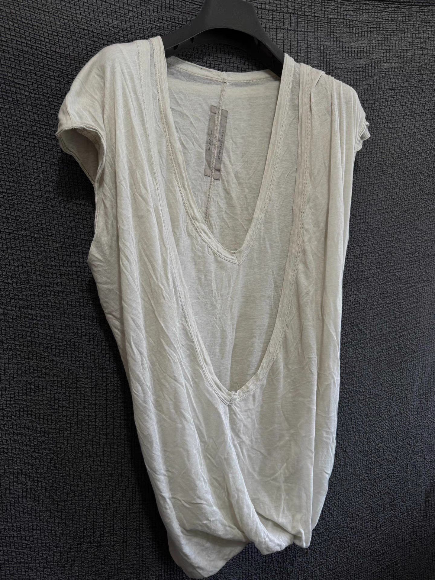 Rick Owens Rick Owens 21FW double-layer V-neck tank top Size US XS / EU 42 / 0 - 5 Thumbnail