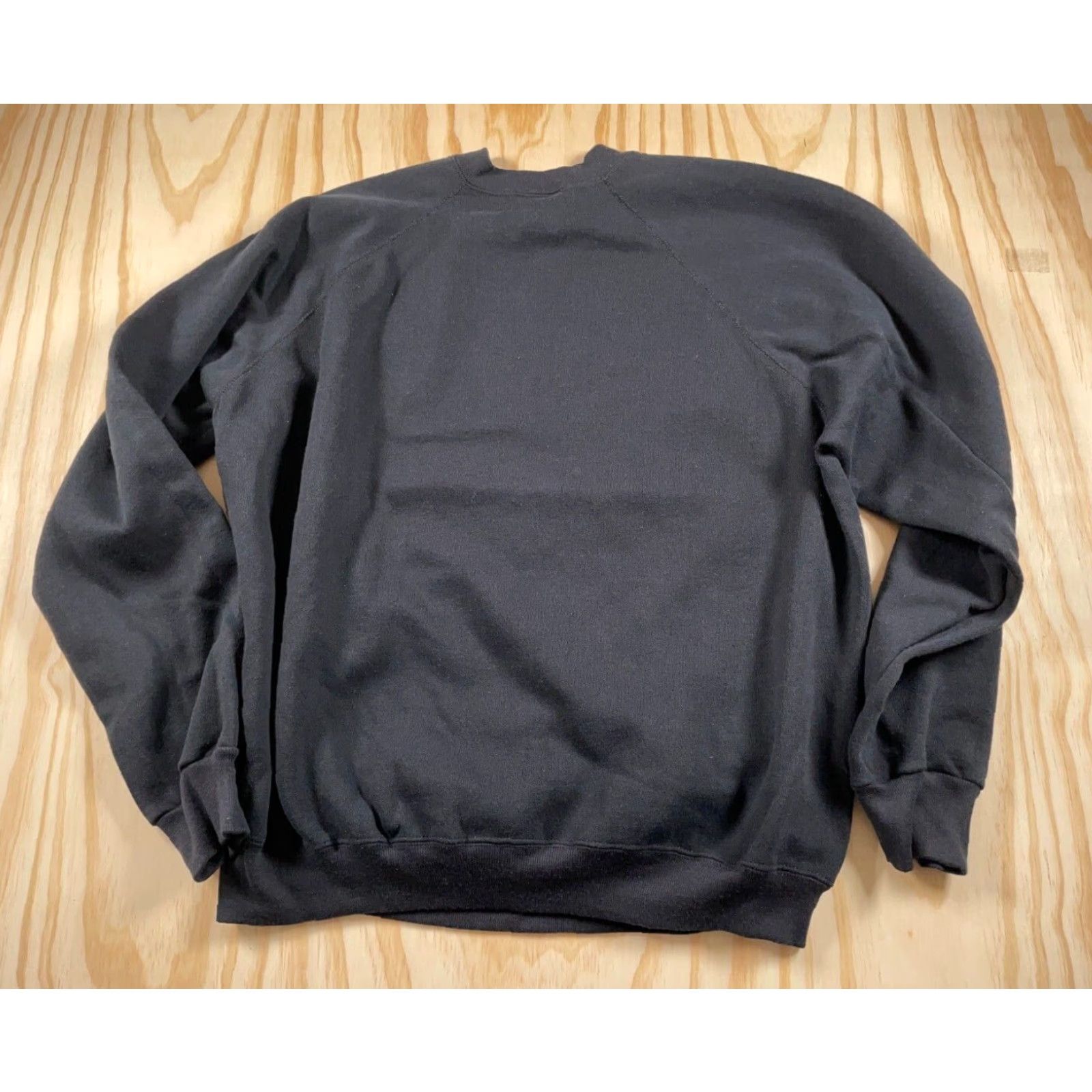 Tultex VINTAGE Tultex Sweatshirt Adult XL Black Crewneck 90s Christmas Holiday USA Made Raglan Graphic Print Size XL / US 12-14 / IT 48-50 - 2 Thumbnail