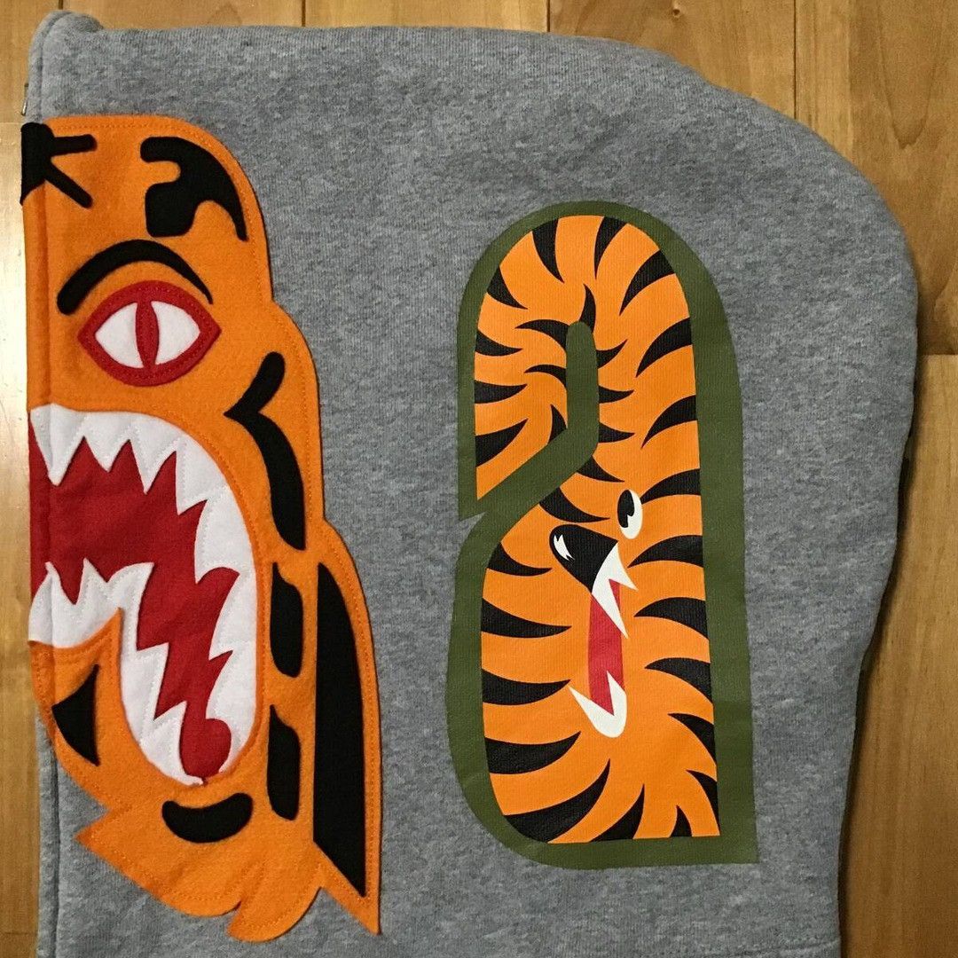 Bape BAPE CAMO Crazy Face Tiger Shark Full Zip Hoodie APE Size US L / EU 52-54 / 3 - 5 Thumbnail