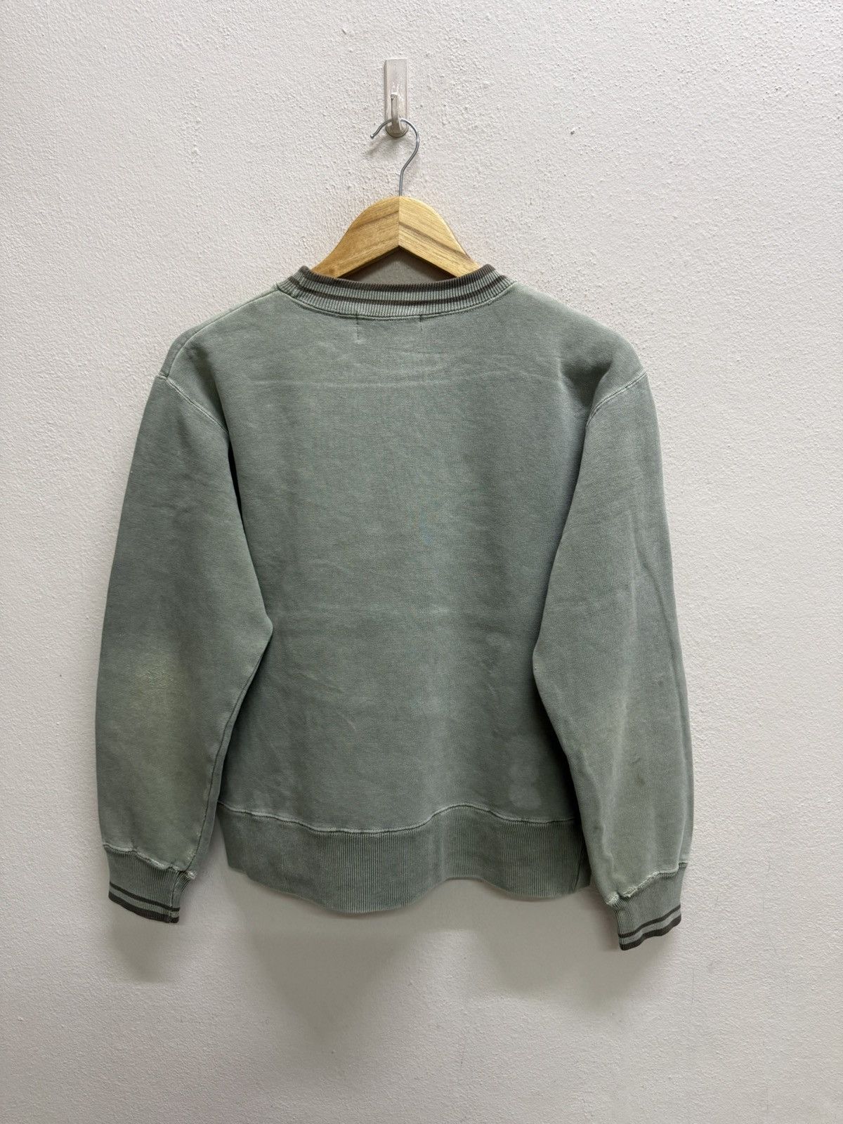 Vintage Vintage 90s Bitch Skateboard Small Logo Sweatshirt Size US XS / EU 42 / 0 - 20 Thumbnail