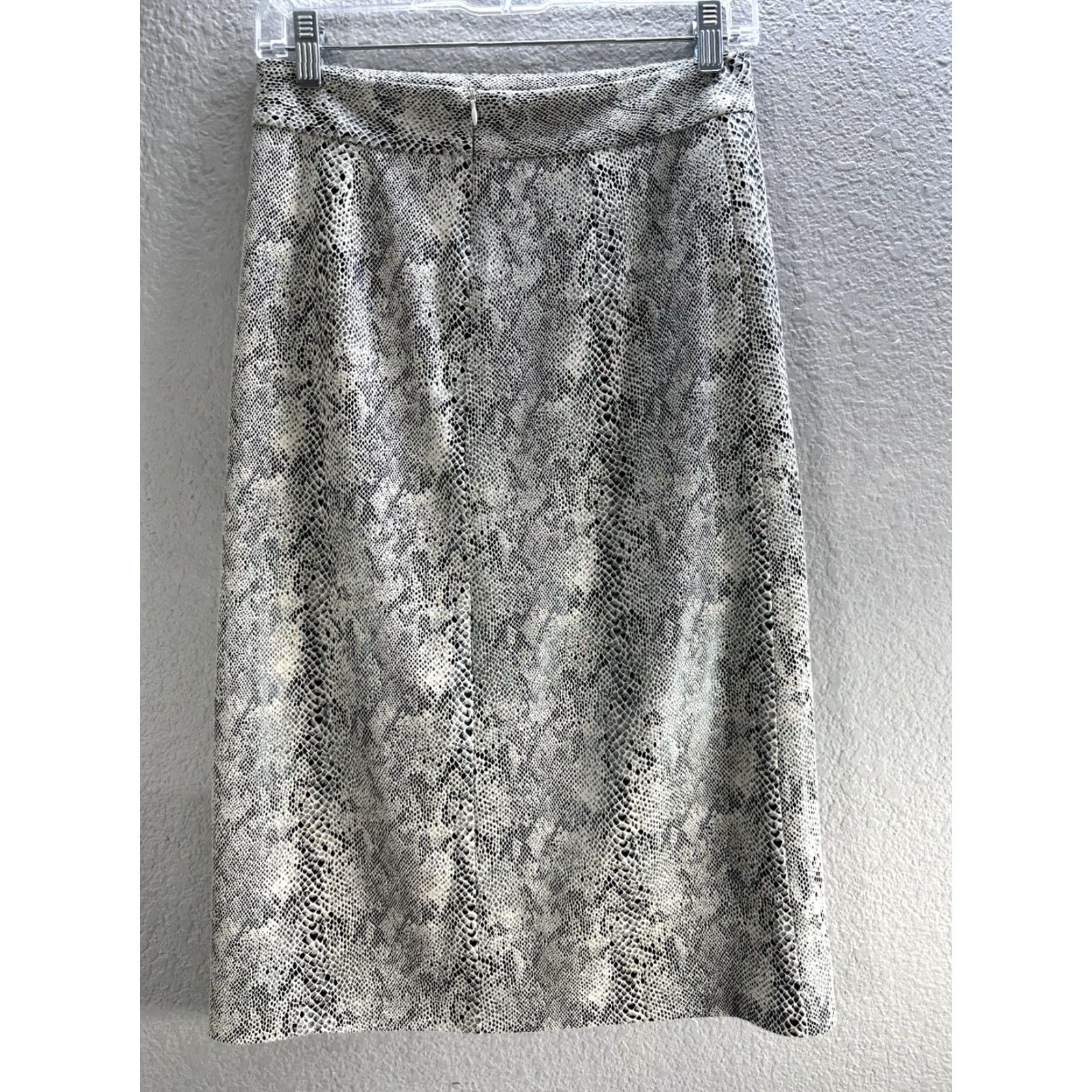 Skin Skies are Blue Women's Skirt Knee Length Gray Snake Print A-Line Lined Sz S Polyester Zip Knotted Size 28" / US 6 / IT 42 - 6 Thumbnail