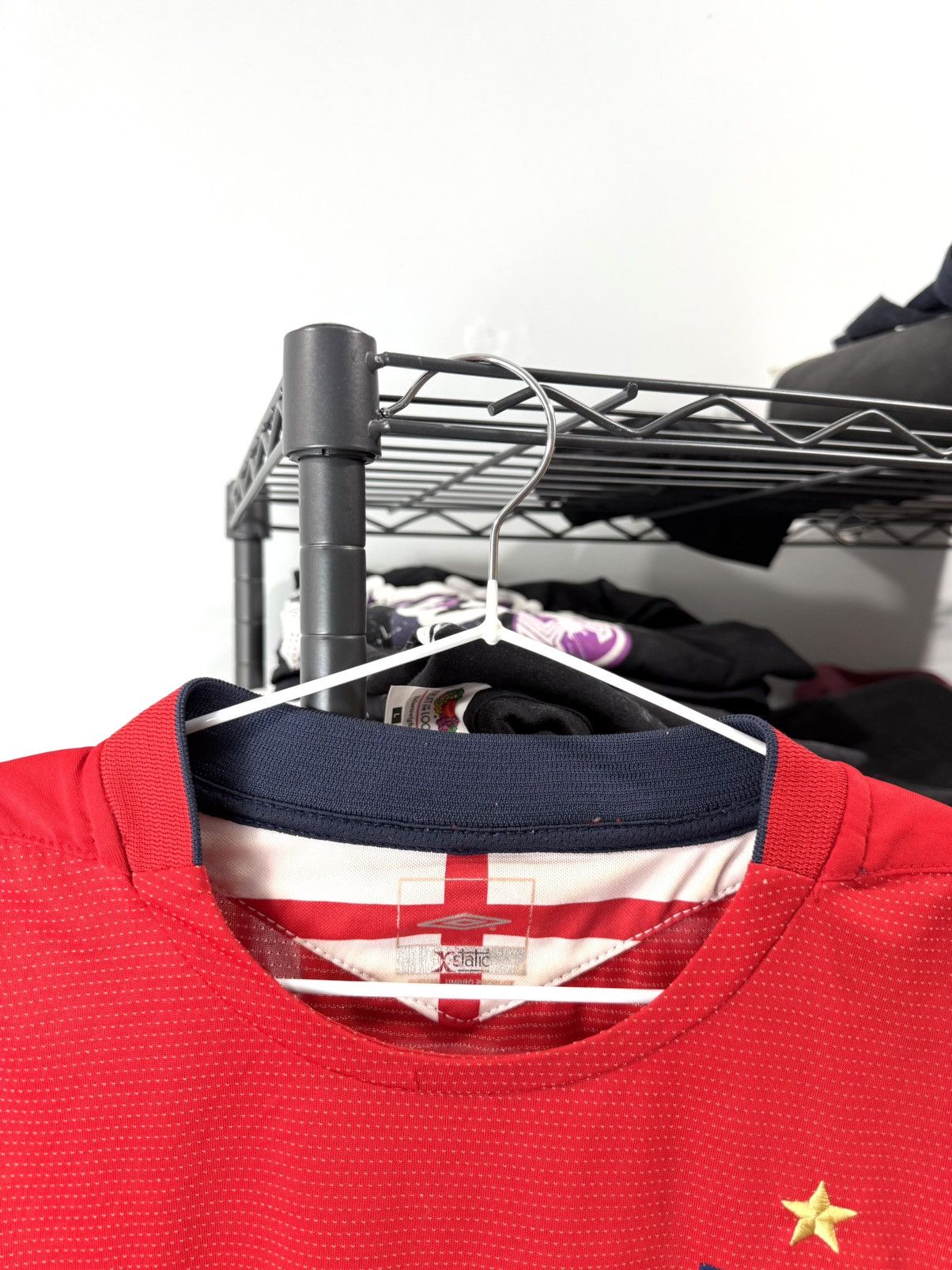 Umbro Vintage 2004 Umbro England Soccer Jersey T Shirt Size US L / EU 52-54 / 3 - 4 Thumbnail