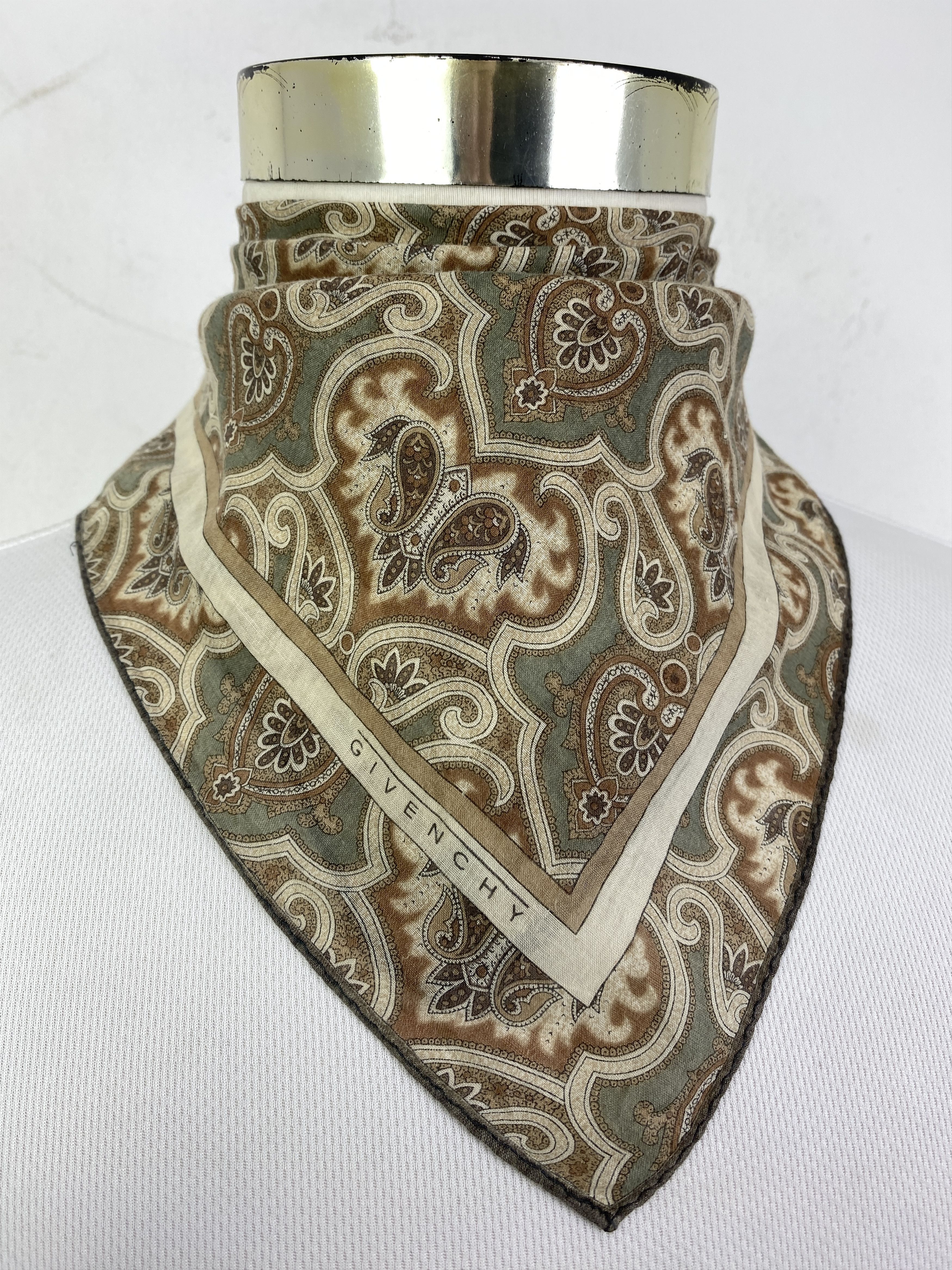 Givenchy Givenchy Handkerchief / Neckerchief / Bandana HKC0949 Size ONE SIZE - 2 Thumbnail