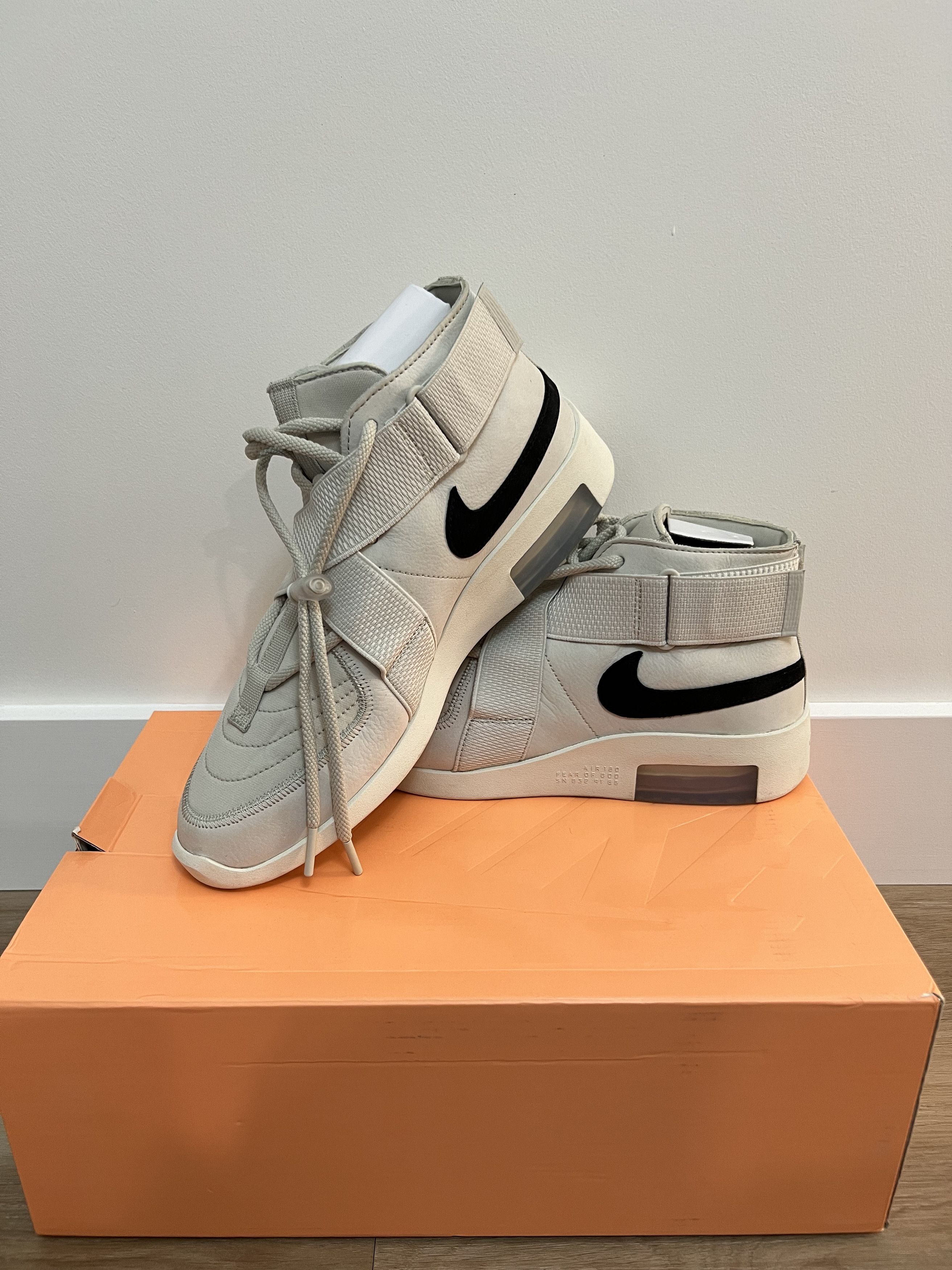 Fear of God × Nike NIKE AIR FEAR OF GOD RAID Size US 10 / EU 43 - 2 Thumbnail