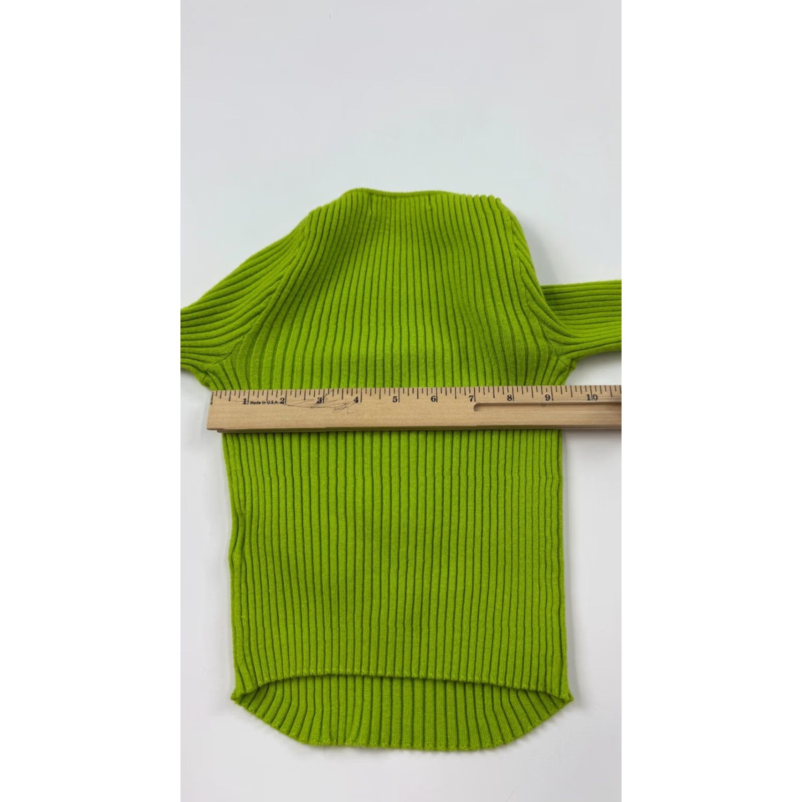 Urban Outfitters Urban Outfitters Crop Top Women Small Green Long Sleeve Square Neck Criss Cross Pullover Barcode: Blouse Style/Cropped, Casual Shirt Size S / US 4 / IT 40 - 4 Thumbnail