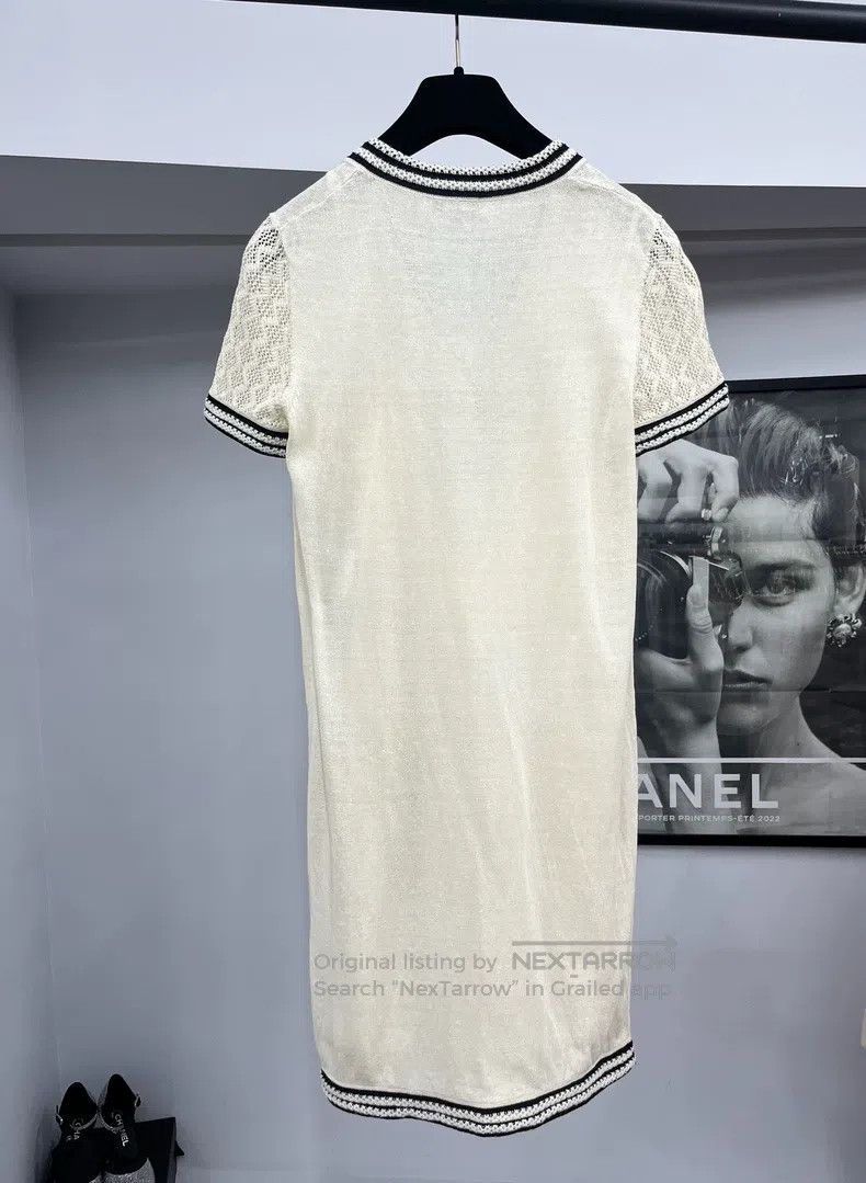 Chanel Chanel White V-neck four-pocket knitted dress Size XS / US 0-2 / IT 36-38 - 3 Thumbnail