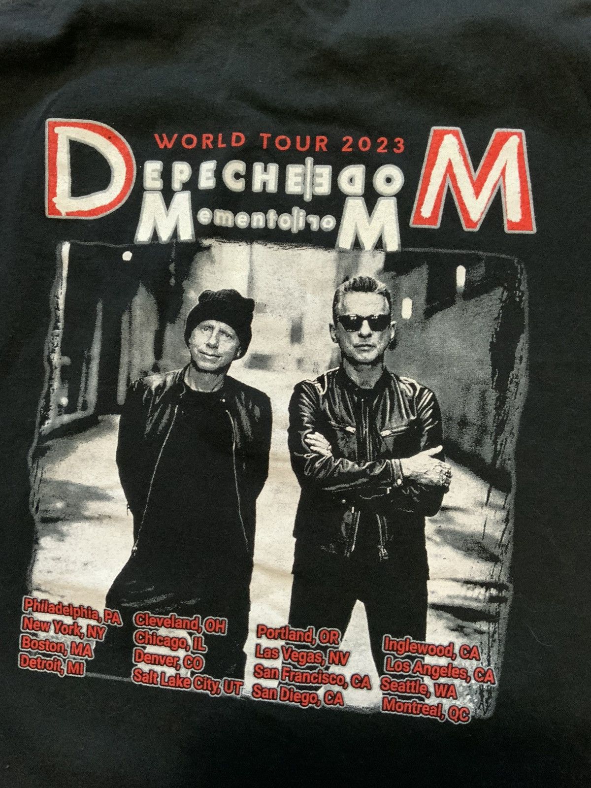 Band Tees Depeche Mode Memento Mori World Tour 2023 Rock Band T-Shirt Size US XL / EU 56 / 4 - 7 Thumbnail