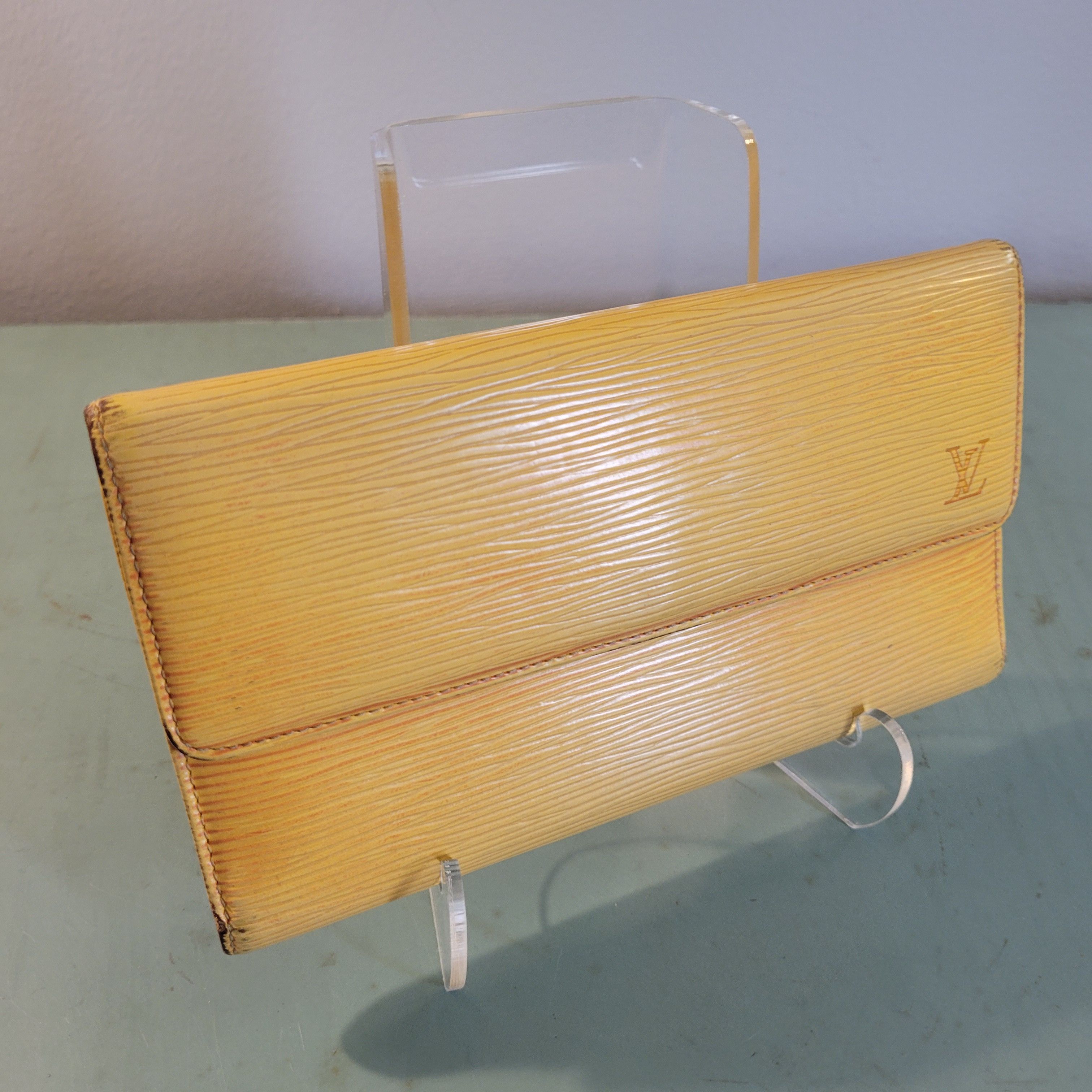 Louis Vuitton LV Epi Long Wallet Yellow and Purple International Size ONE SIZE - 2 Thumbnail