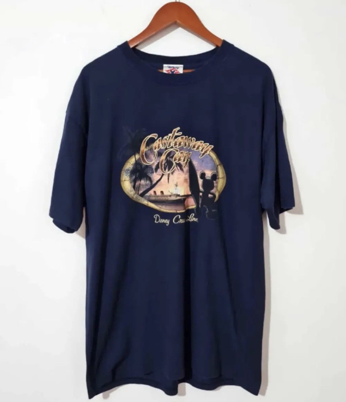 Vintage Disney vintage castaway cay cruise t shirt navy XL 90s Size US XL / EU 56 / 4 - 1 Thumbnail