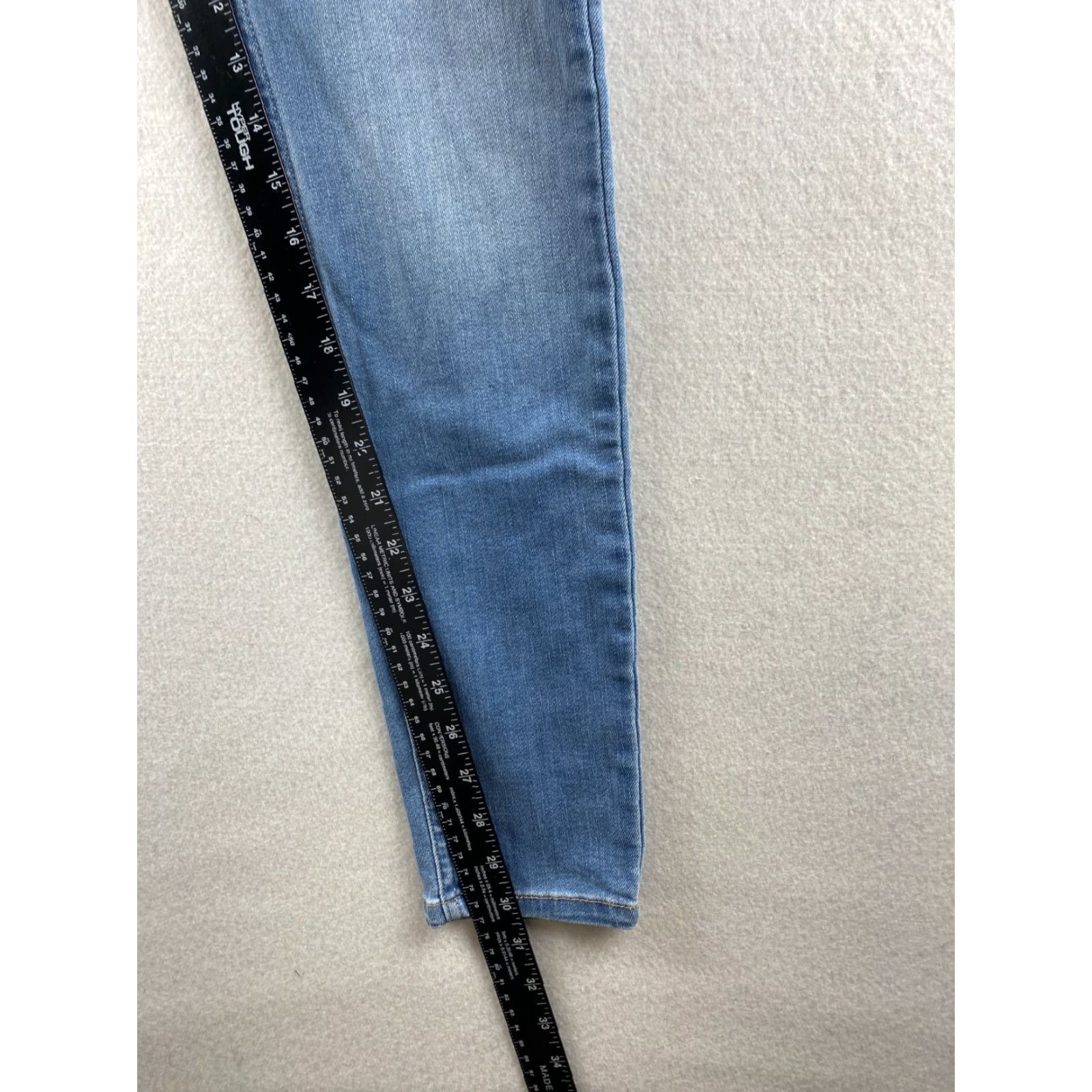 Levi's Levi's Jeans Legging 28 Blue Ankle Tapper Distressed Denim 28x30 Womens Regular Mid Rise 5-Pocket Denim Jeans Size 28" / US 6 / IT 42 - 6 Thumbnail