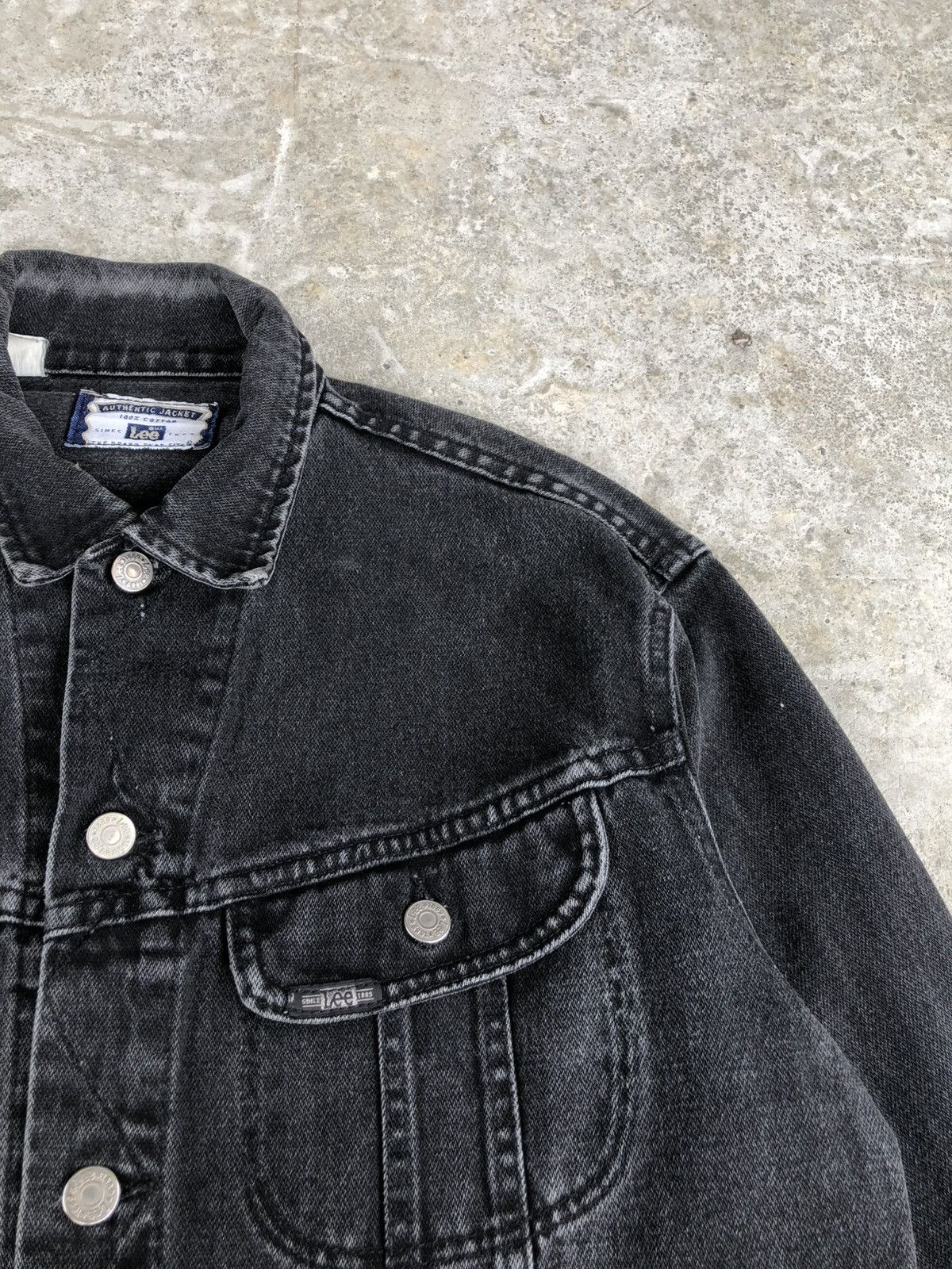 If Six Was Nine Vintage 90s Lee Denim Jacket Distressed Size US L / EU 52-54 / 3 - 12 Thumbnail