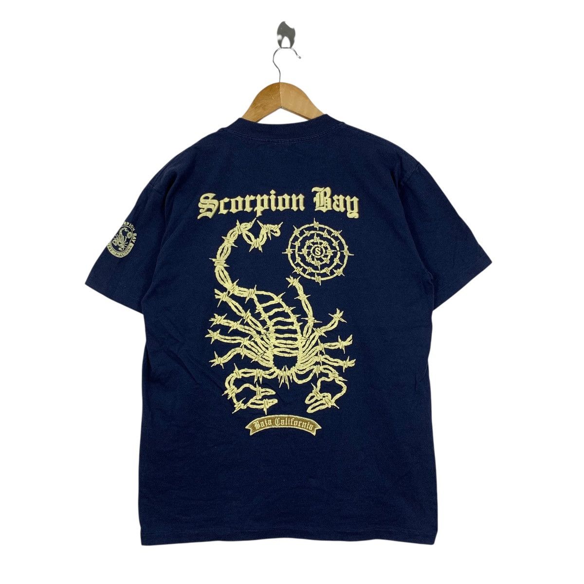 Vintage Vintage 90s SCORPION BAY SURF Usa Back Hit Tshirt Size US L / EU 52-54 / 3 - 1 Thumbnail