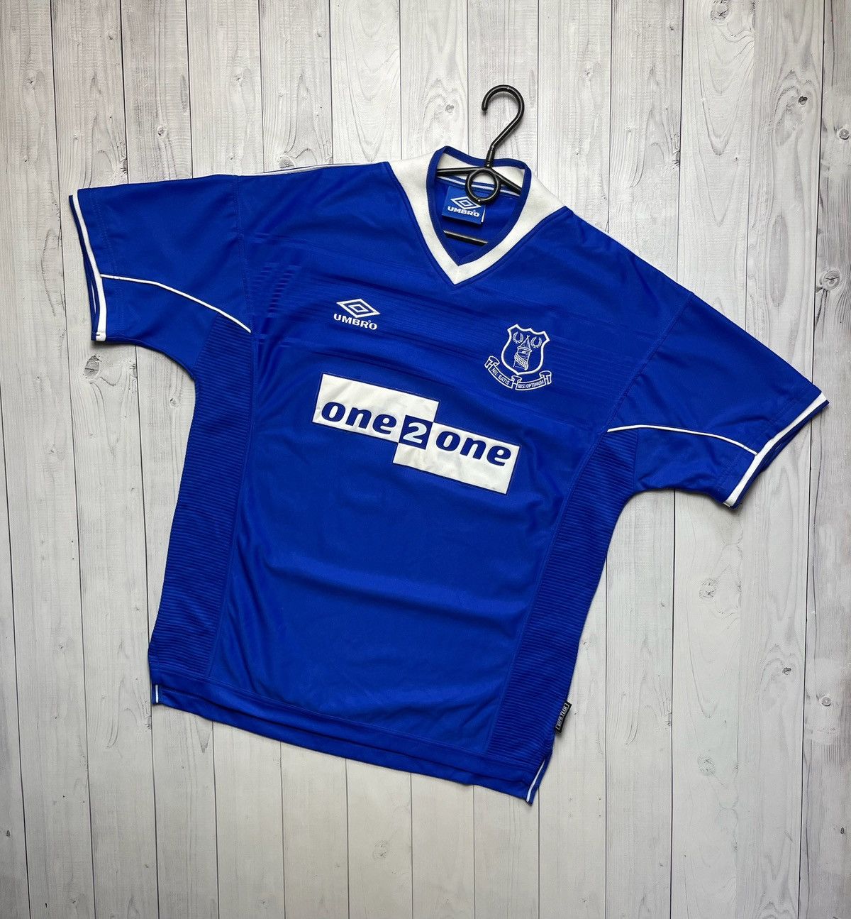 Umbro × Vintage Vintage Umbro Everton soccer jersey size XL logo Size US L / EU 52-54 / 3 - 1 Thumbnail