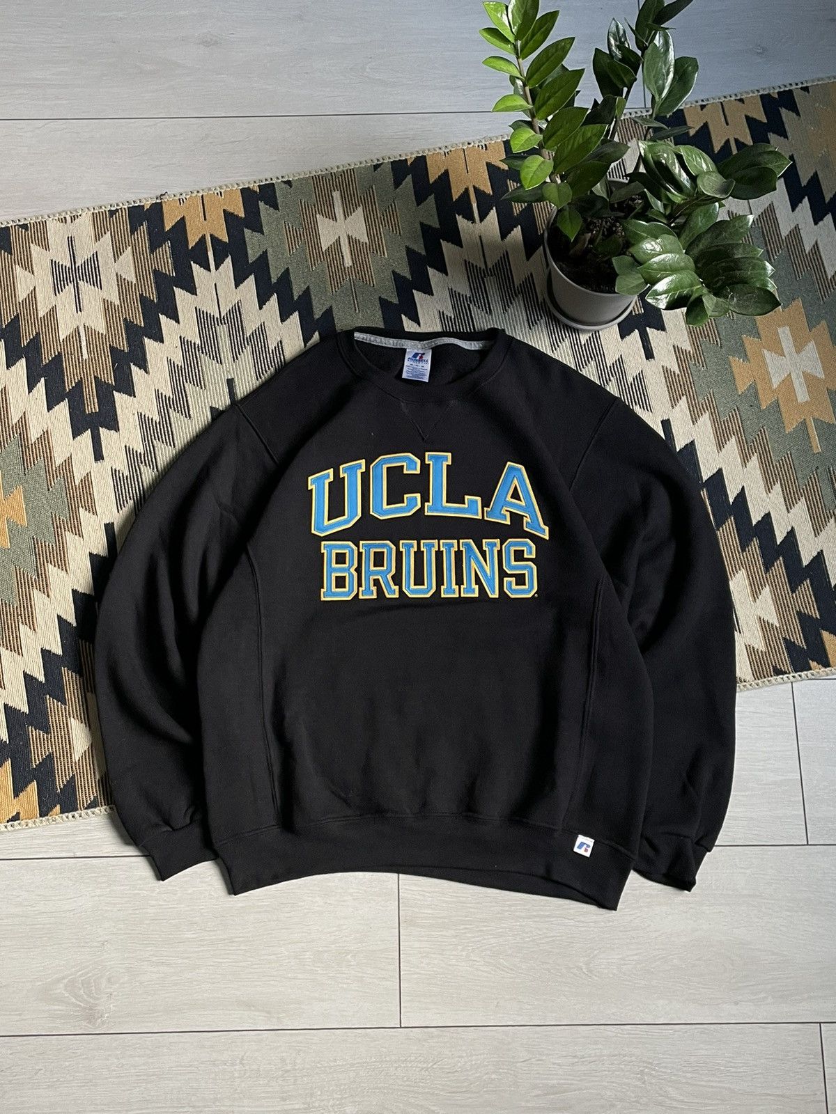Russell Athletic Vintage Russell Athletic Ucla Bruins College Sweatshirt Size US M / EU 48-50 / 2 - 1 Thumbnail