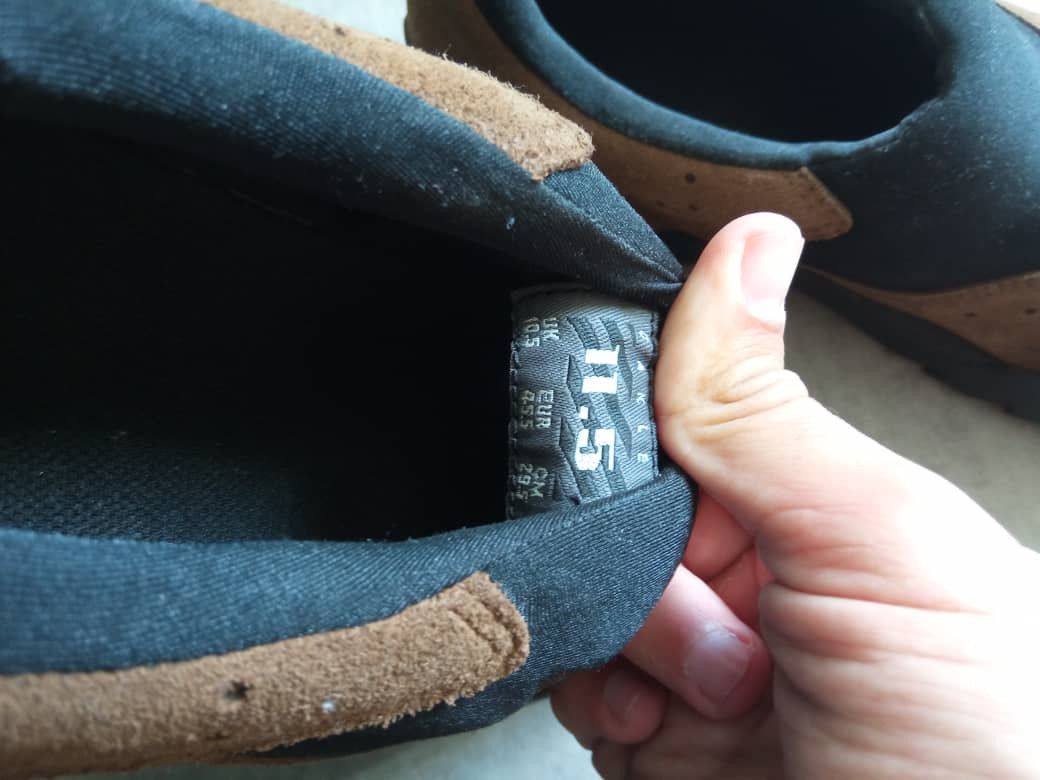 Oakley Oakley Flesh Runners Size US 11.5 / EU 44-45 - 7 Thumbnail