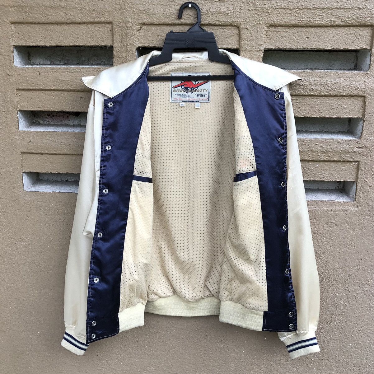 Avirex Vintage Avirex USA Satin Varsity Jacket Size US XL / EU 56 / 4 - 4 Thumbnail
