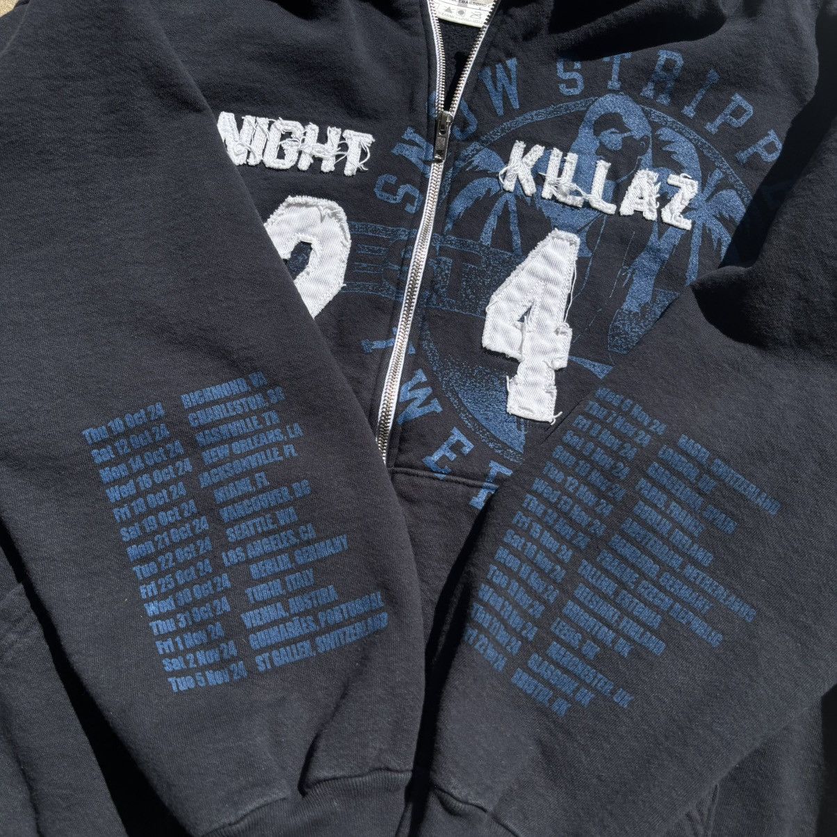 Online Ceramics SNOW STRIPPERS ONLINE CERAMICS 2021 TOUR MERCH HOODIE Size US XL / EU 56 / 4 - 4 Thumbnail