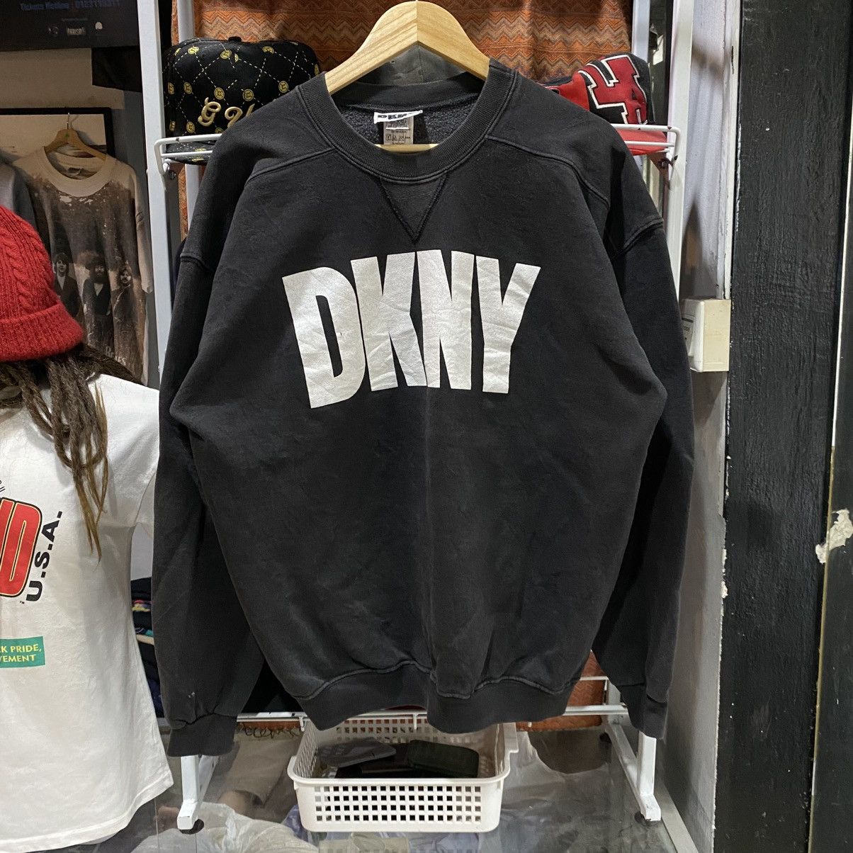 DKNY Vintage DKNY Jeans Big Logo Sweatshirt Size US XL / EU 56 / 4 - 1 Thumbnail
