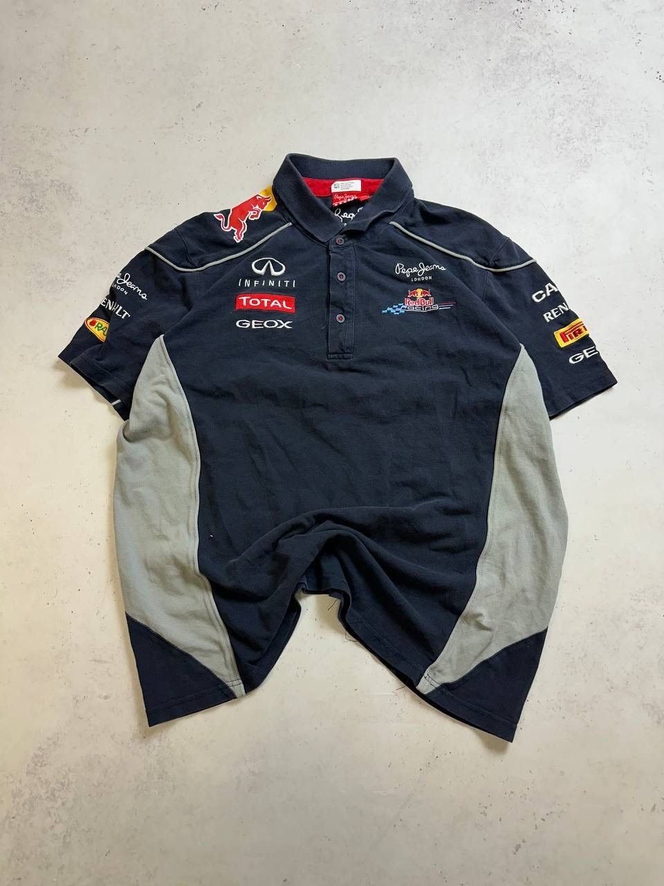 Vintage Vintage F-1 Red Bull Pepe Jeans Racing Polo Shirt Y2K XXL Size US XXL / EU 58 / 5 - 1 Thumbnail