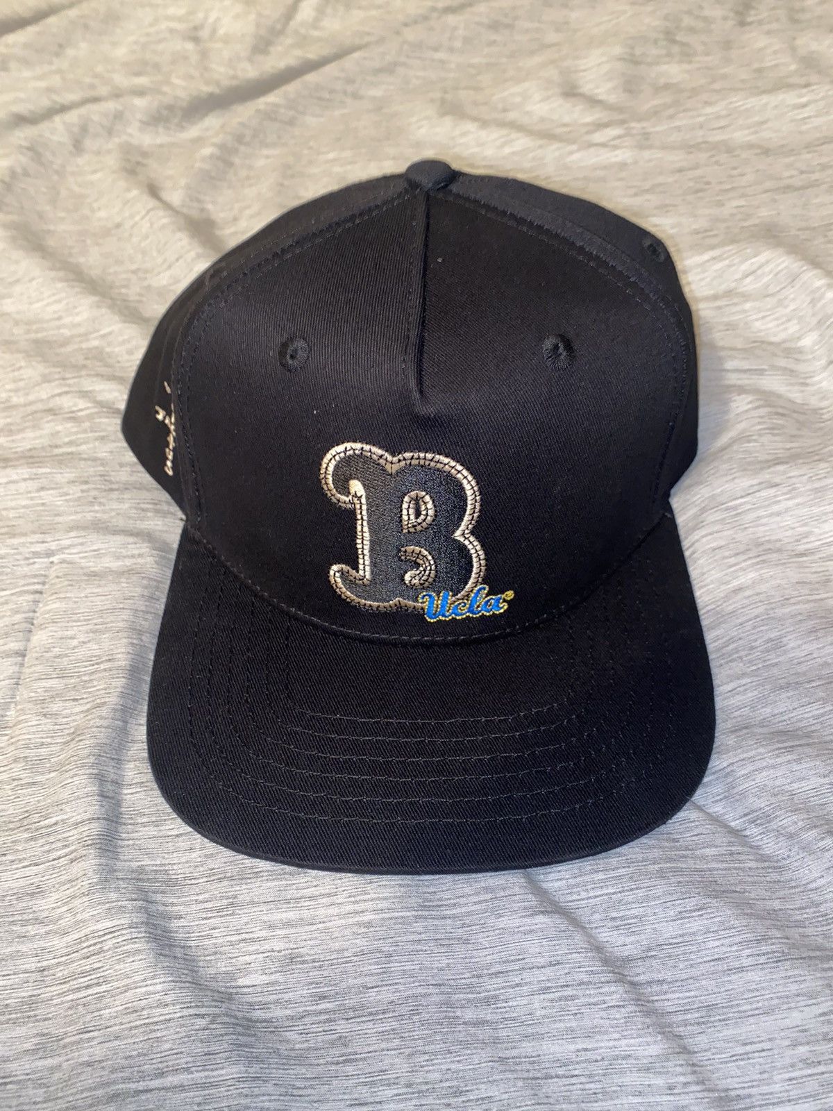image of American College x Mitchell Ness Cactus Jack X Mitchell & Ness X Ucla Snapback Hat in Black, Men's