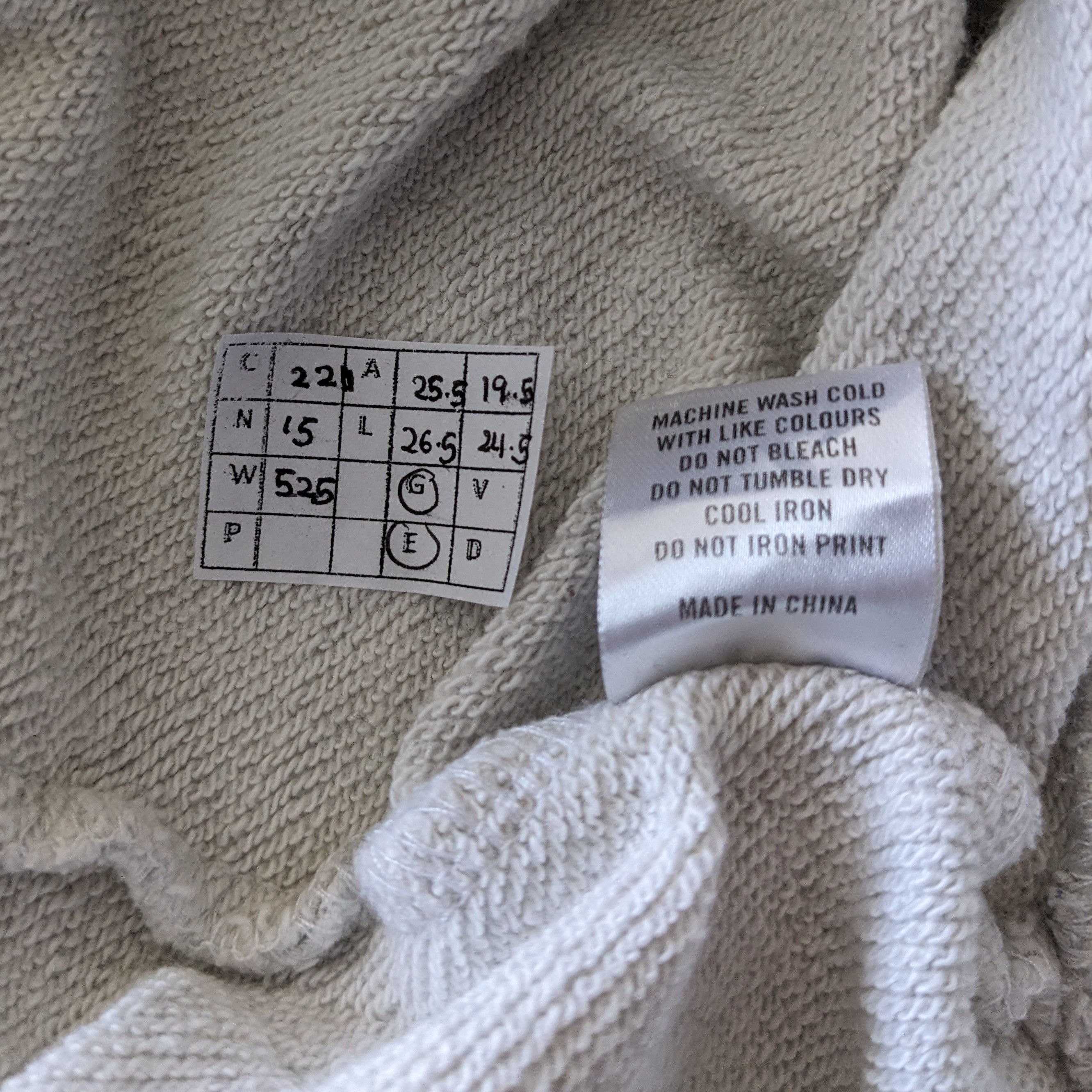 Other Vintage SANTA CRUZ Streetwear Crewneck Sweatshirt Size US XL / EU 56 / 4 - 10 Thumbnail