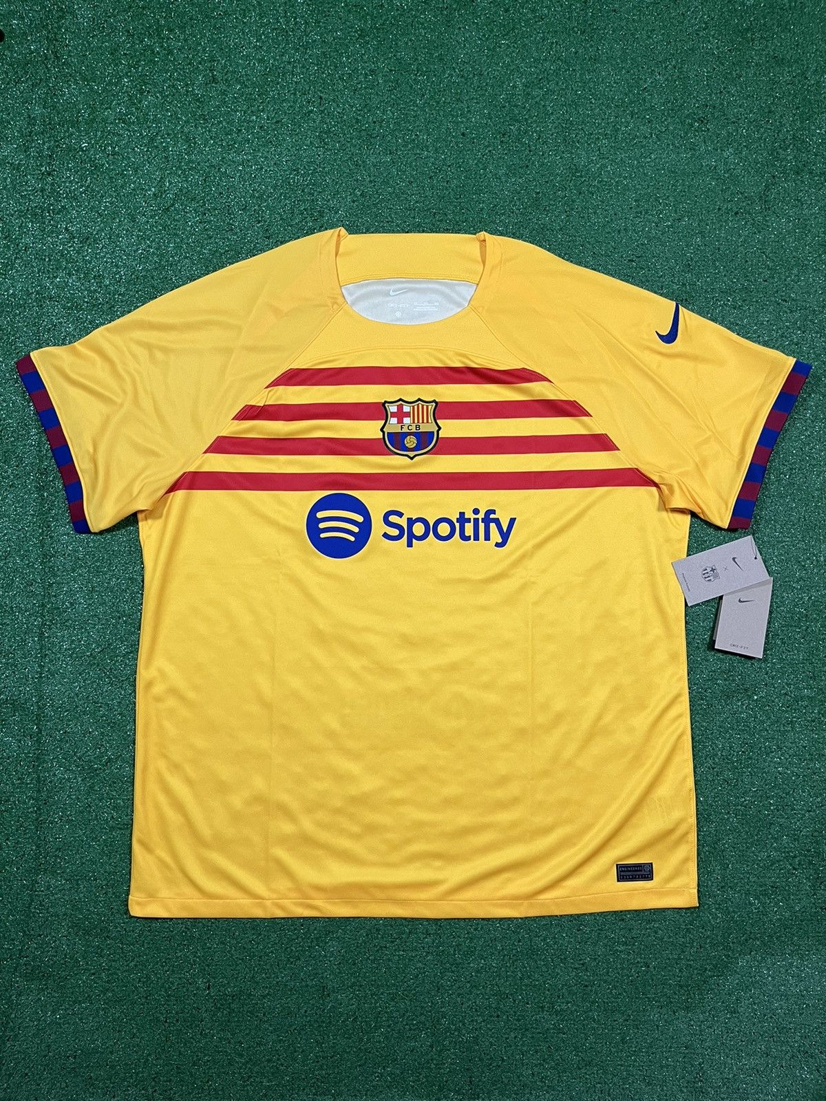 Nike 2023/2024 FC BARCELONA FOURTH JERSEY Size US XXL / EU 58 / 5 - 1 Thumbnail