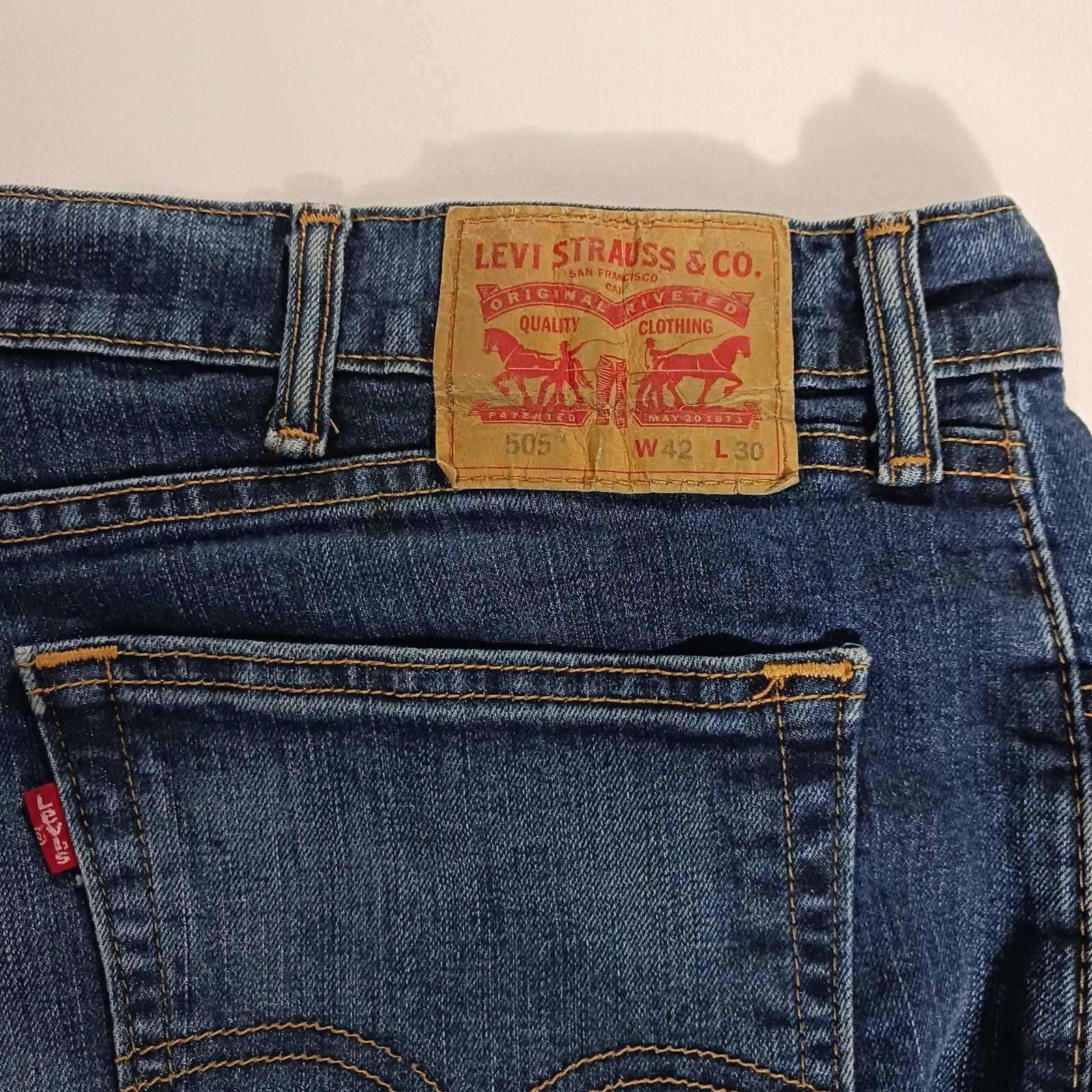 Levi's Vintage Levi's 505 Men's Blue Cotton Blend Denim Jeans 42X30 Size US 42 / EU 58 - 3 Thumbnail