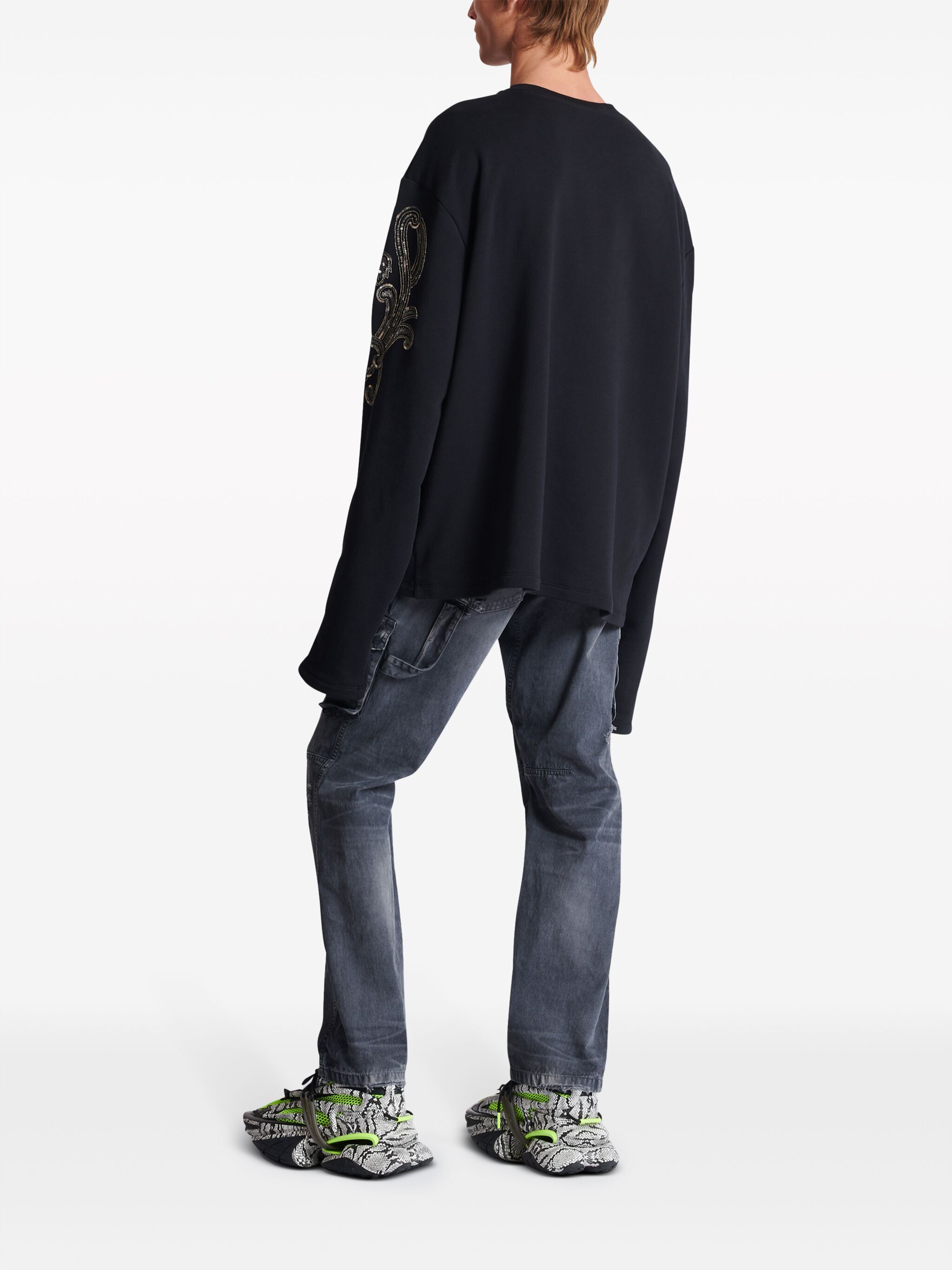 Balmain o1s1wg110125 Logo Sweatshirt in Black Size US L / EU 52-54 / 3 - 4 Thumbnail