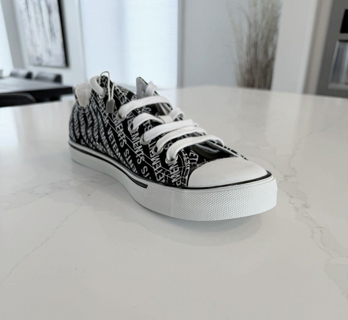 Vetements New FW18 Phase 2 Monogram CTN Low Top Canvas Sneakers 42 Size US 8.5 / EU 41-42 - 9 Thumbnail