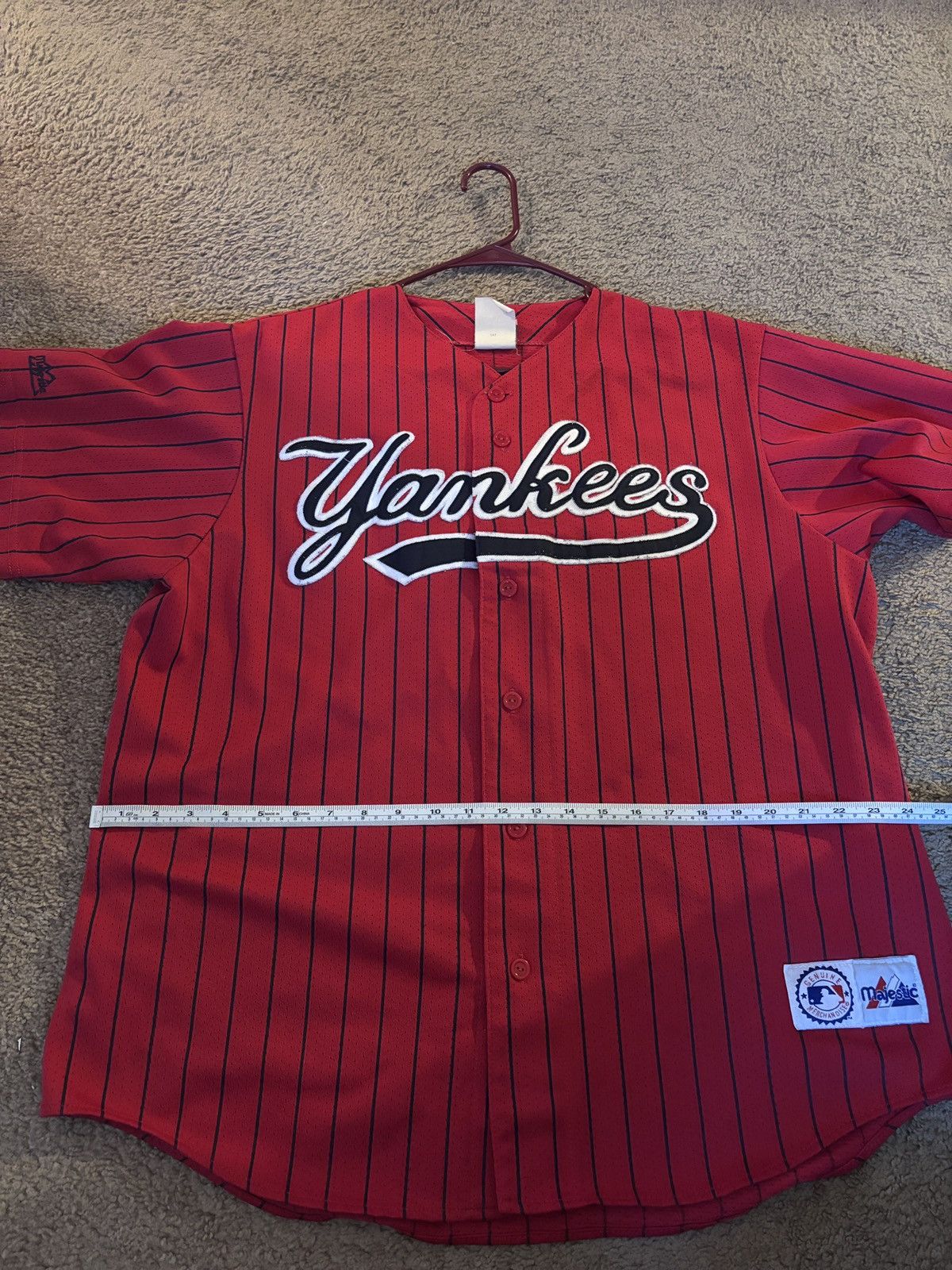 Vintage Red Majestic Yankees Jersey Size US L / EU 52-54 / 3 - 5 Thumbnail