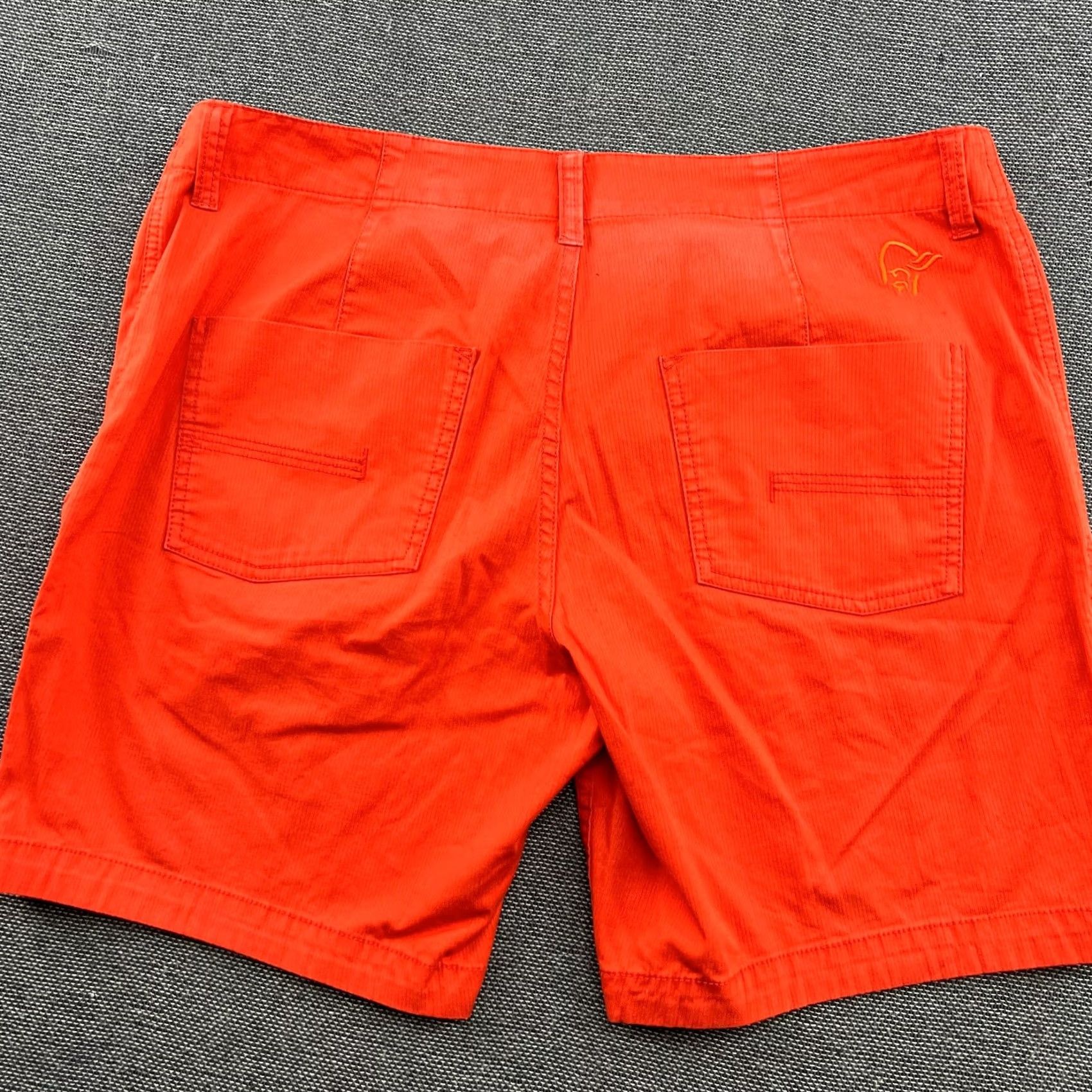Vintage Norrona /29 Cotton Shorts Womens Large Hot Chili Orange Hiking Outdoor Trekking Size 36" / US 14 / IT 50 - 7 Thumbnail