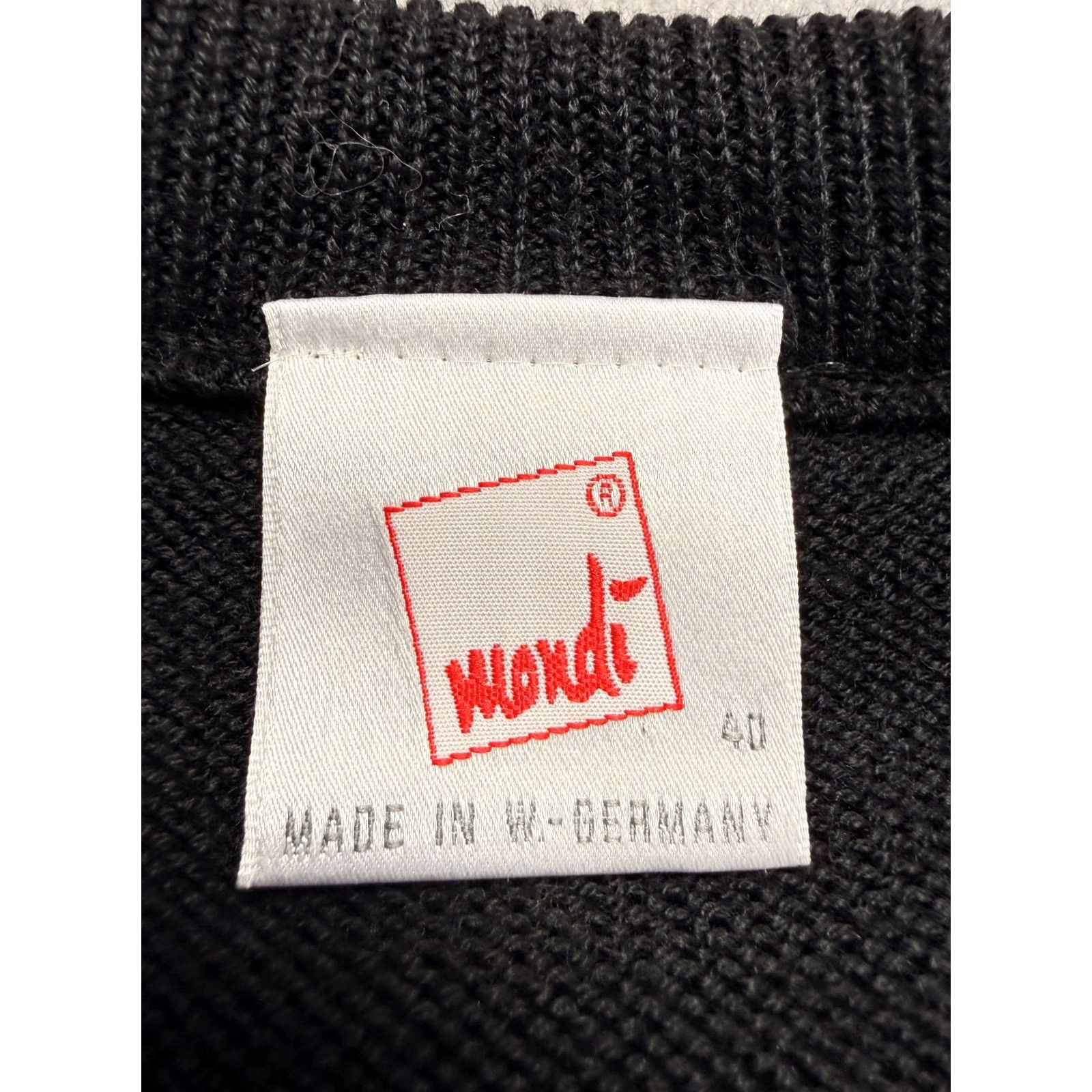 Vintage Item Specifications: Brand: Mondi Size S / US 4 / IT 40 - 5 Thumbnail