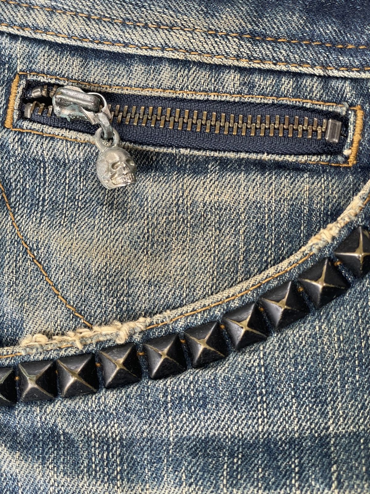Japanese Brand Rattle Trap Early 2000 Faded Blue Distressed Denim Jeans Size US 31 - 10 Thumbnail
