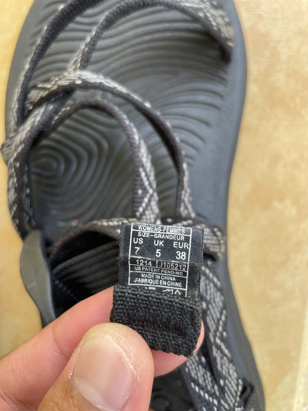 Chaco RARE🔥 Chaco Zvolv X2 Strappy Black Grey Adjustable Hiking Size US 7.5 / IT 37.5 - 6 Thumbnail