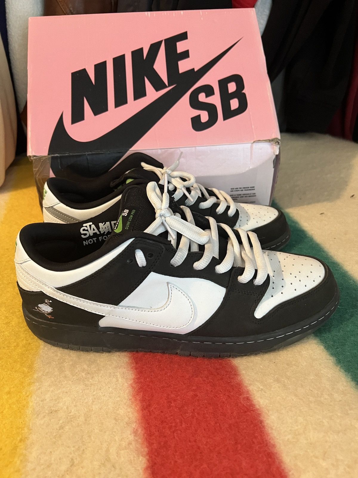 Nike × Staple Nike Dunk SB Staple Panda Pigeon Size US 11 / EU 44 - 2 Thumbnail