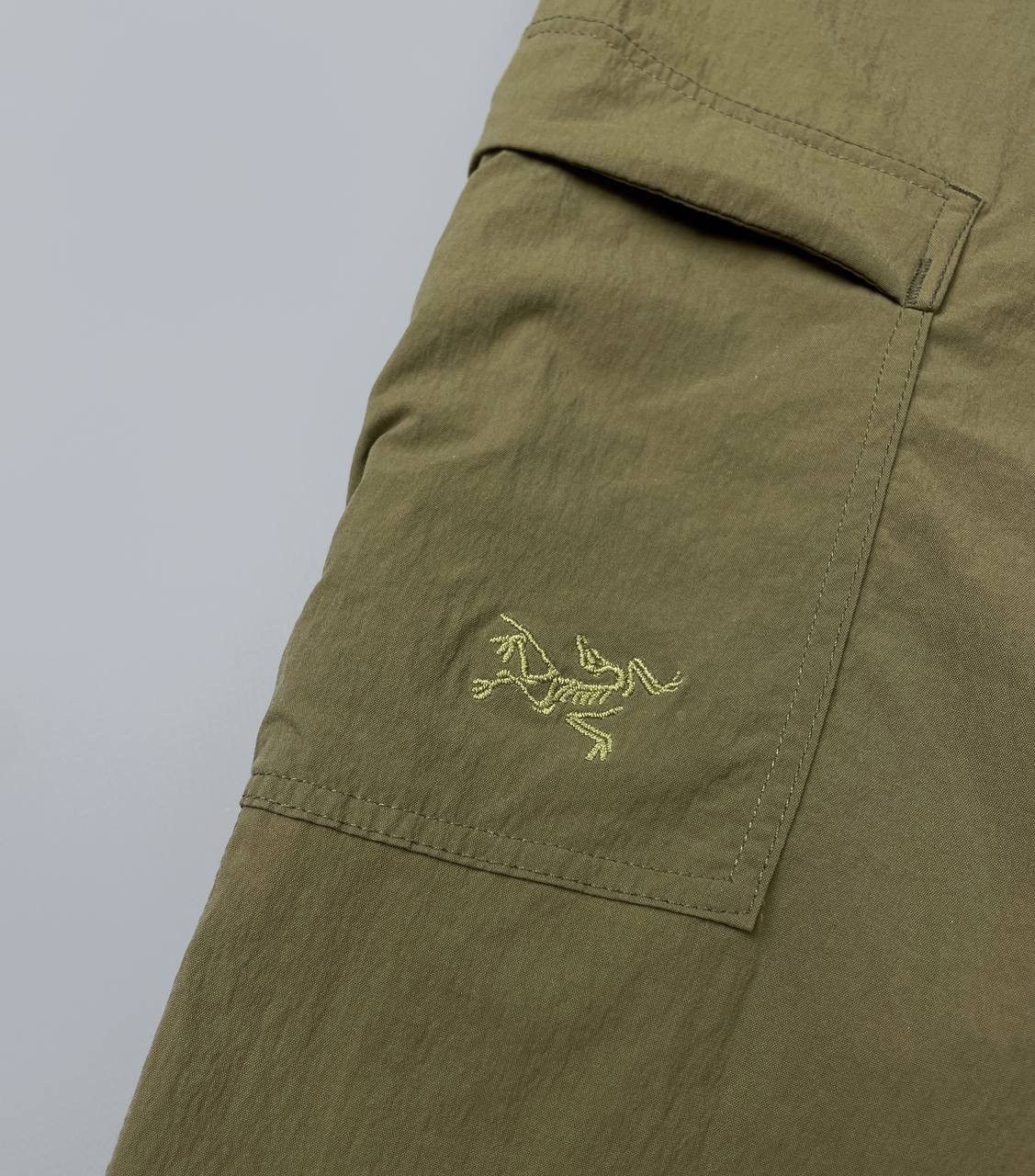 Arc'teryx Women’s ARC’TERYX Khaki Olive Nylon Cargo Shorts Size 8 Size 30" / US 8 / IT 44 - 3 Thumbnail
