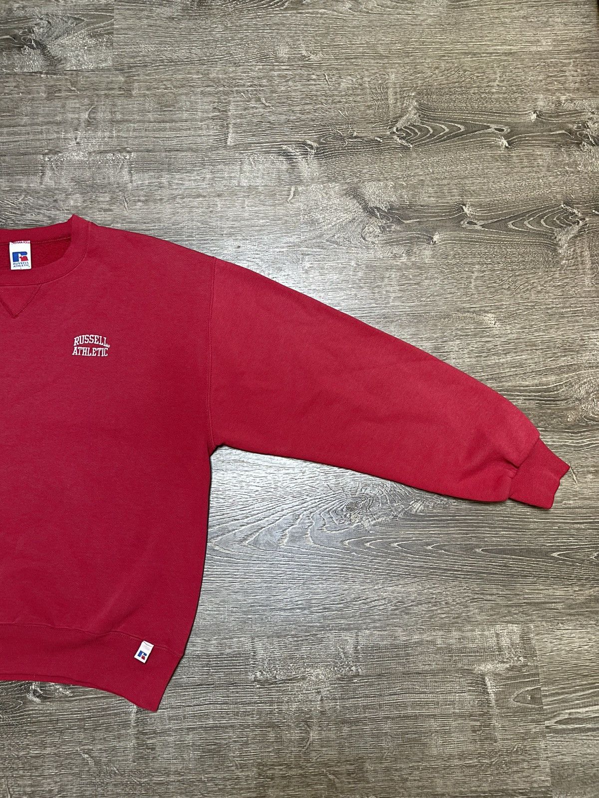 Russell Athletic × Vintage Vintage 90s Russell Athletic Cherry Red Crewneck Sweatshirt Size US L / EU 52-54 / 3 - 5 Thumbnail