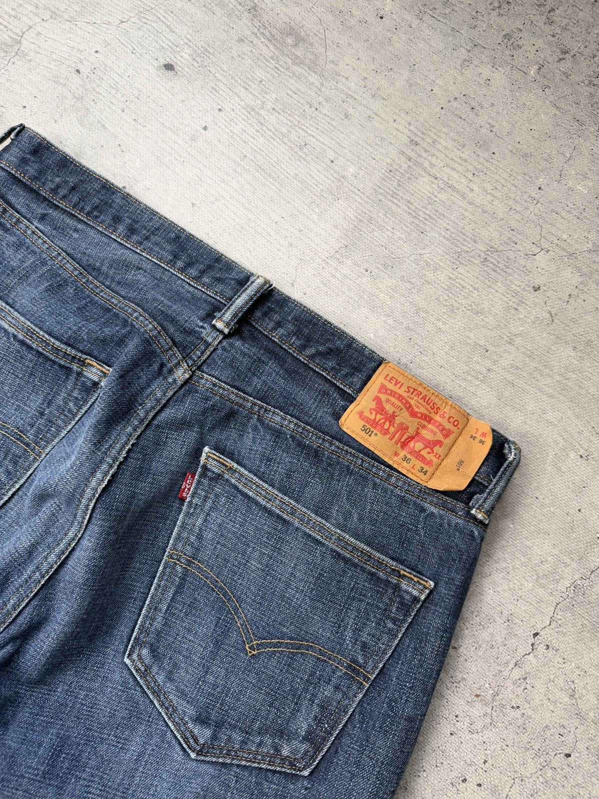 Levi's Vintage Levis 501 Distressed Denim 36/34 Size US 36 / EU 52 - 4 Thumbnail